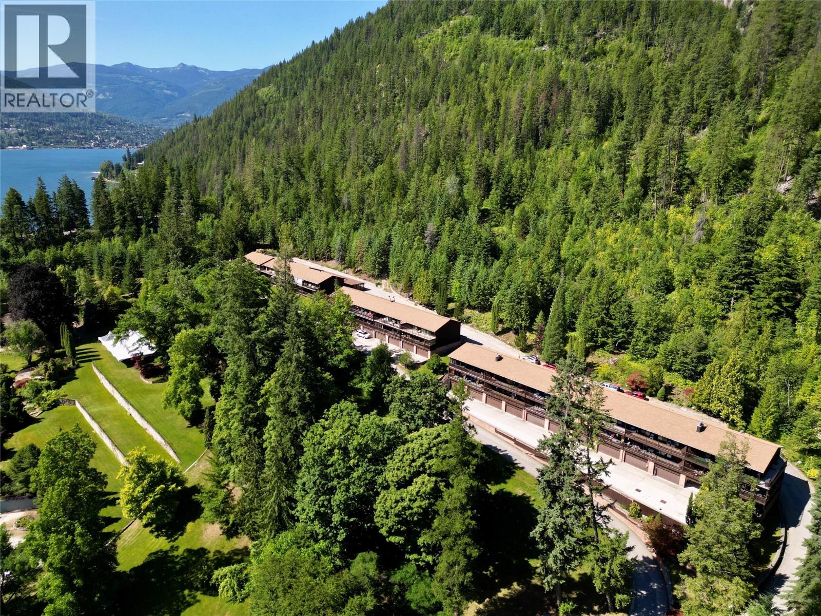 1691 3A Highway Unit# 32, Nelson