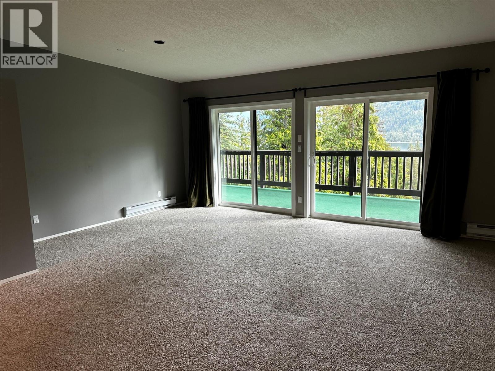 1691 3A Highway Unit# 32, Nelson
