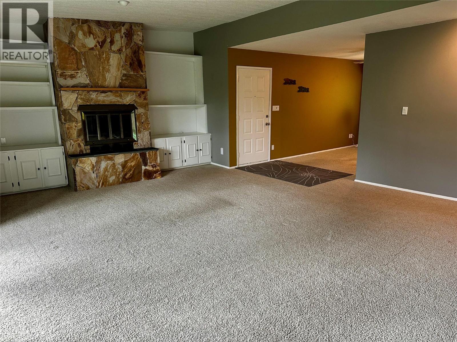 1691 3A Highway Unit# 32, Nelson