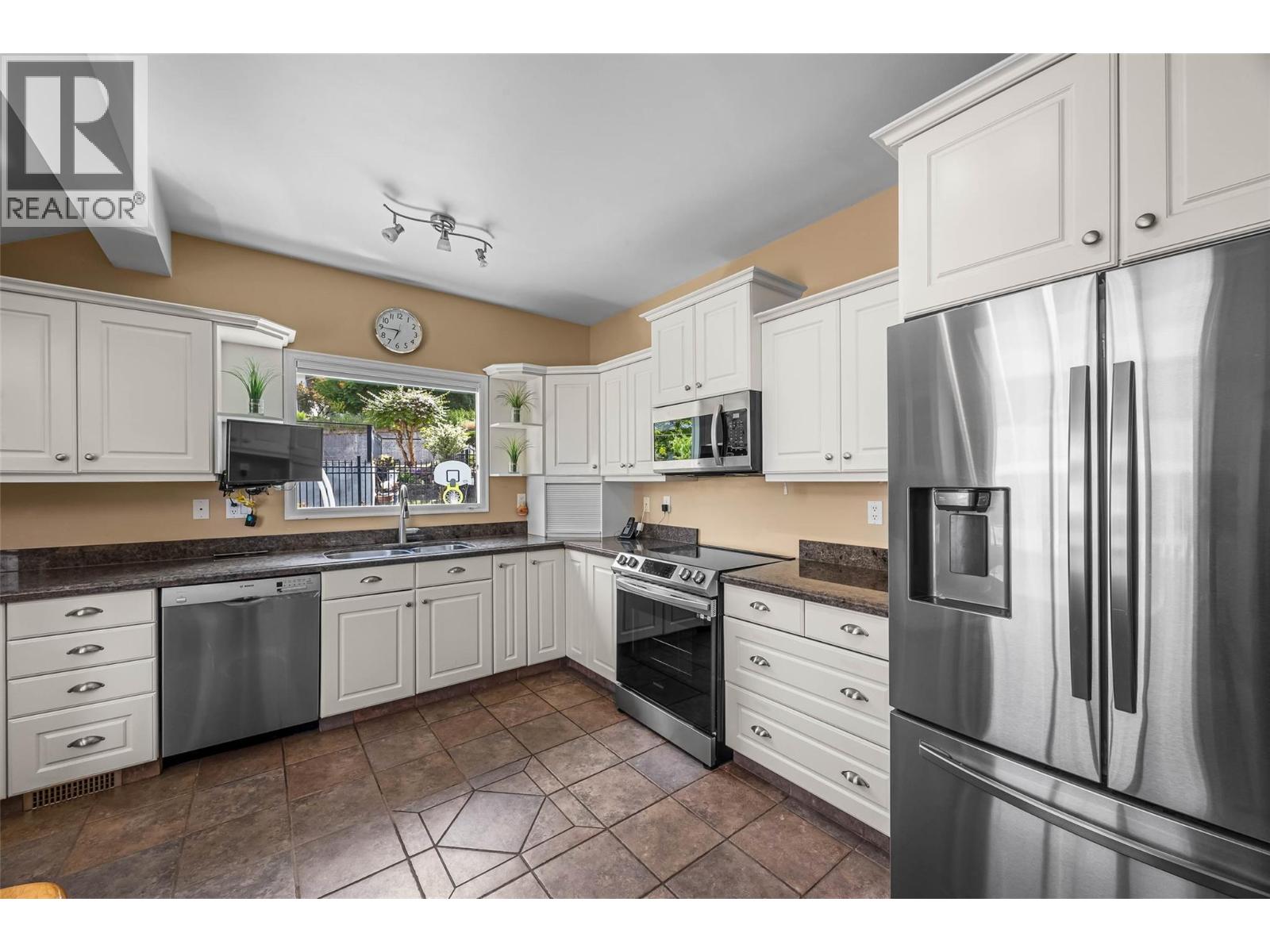 141 Connaught Road, Kamloops