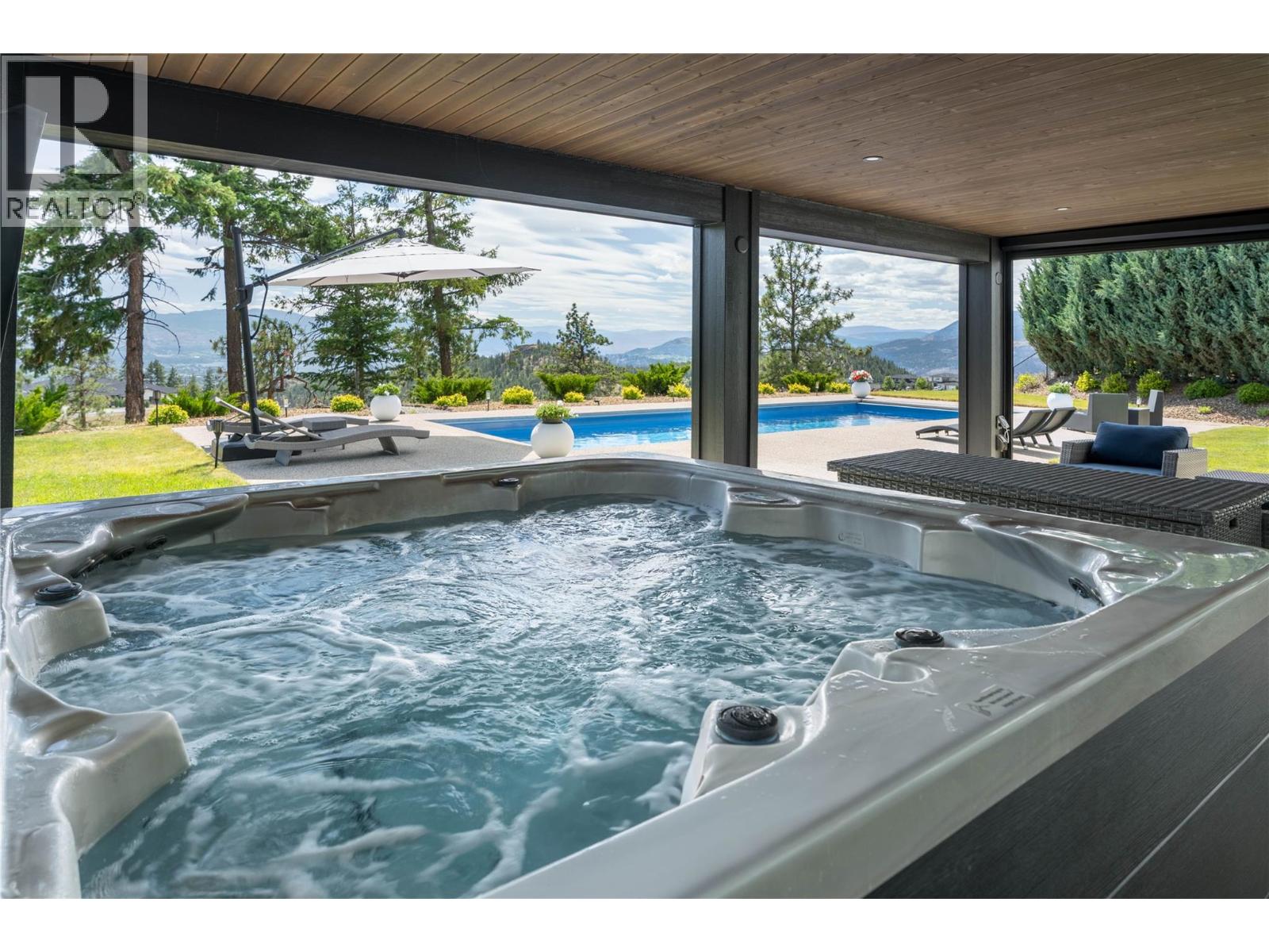  172 Skyland Drive, Kelowna