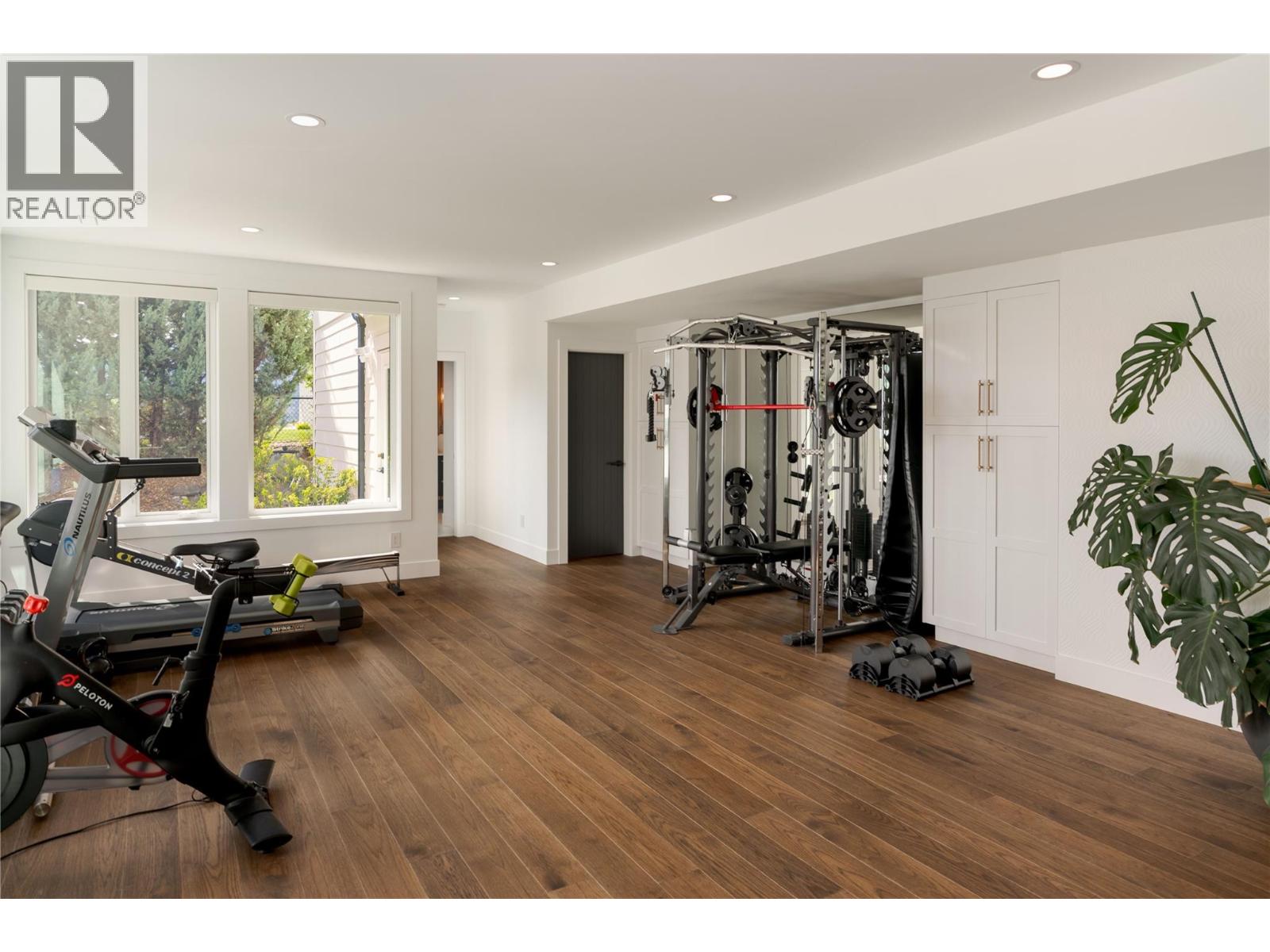  172 Skyland Drive, Kelowna
