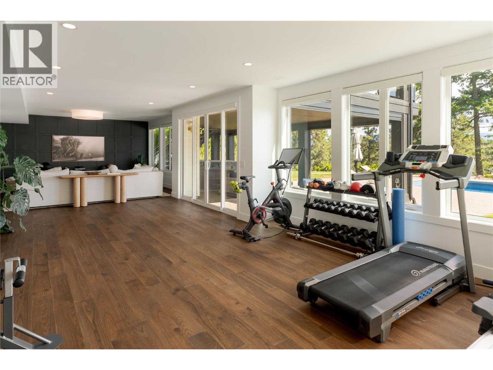  172 Skyland Drive, Kelowna