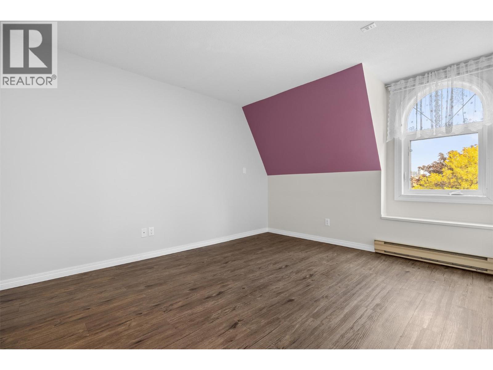 310 575 Sutherland Avenue, Kelowna