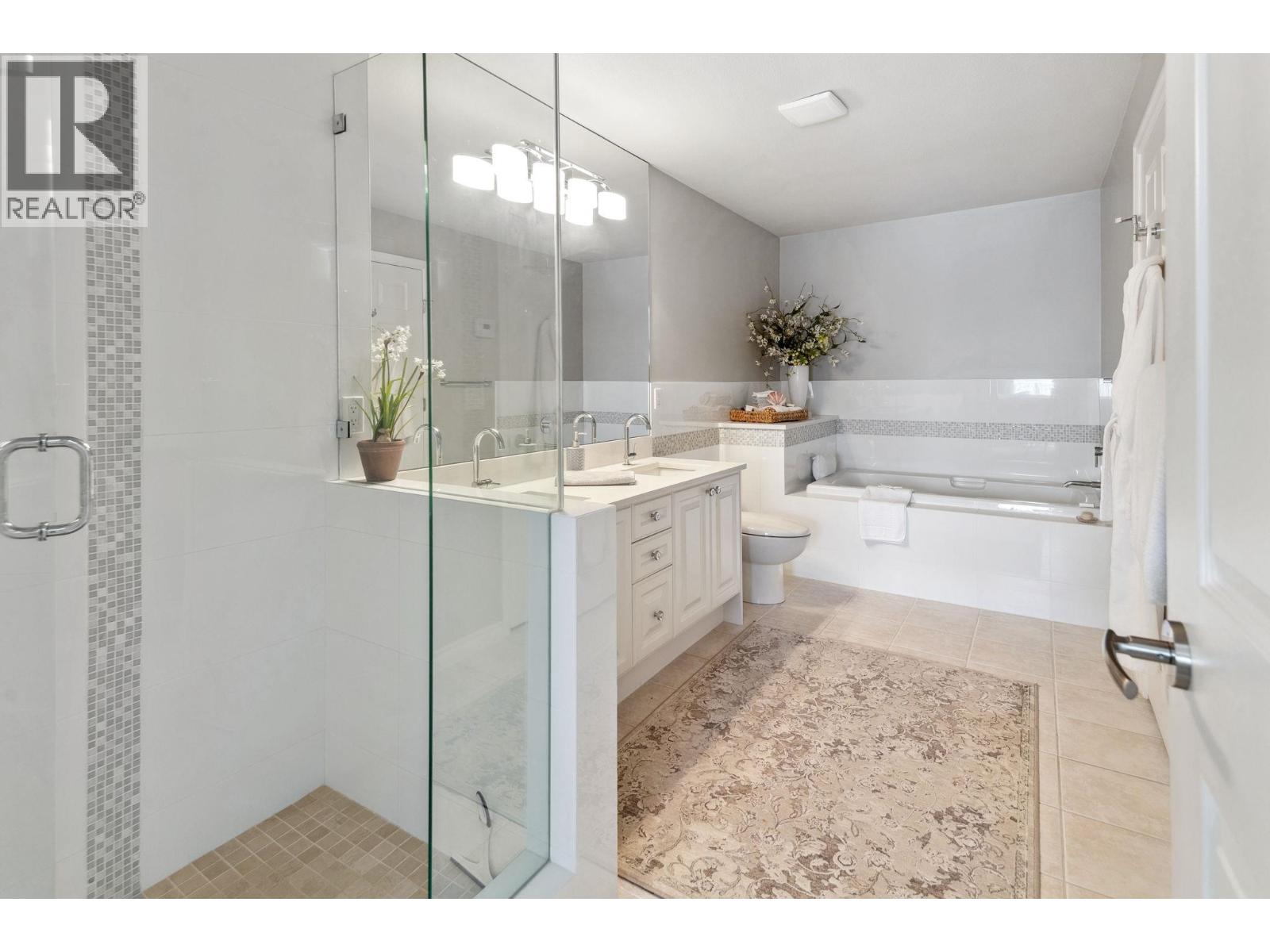 1 5110 ALDERFEILD PLACE, West Vancouver