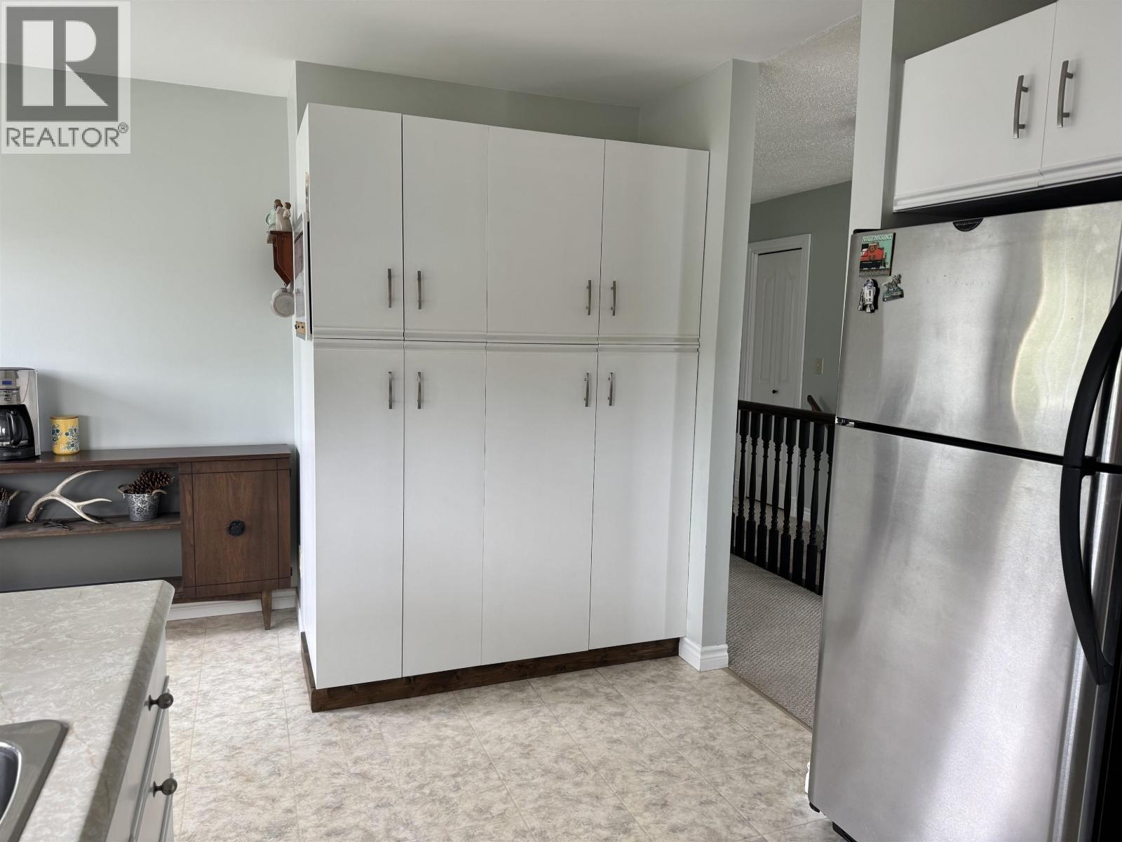 1290 8TH AVENUE, Valemount