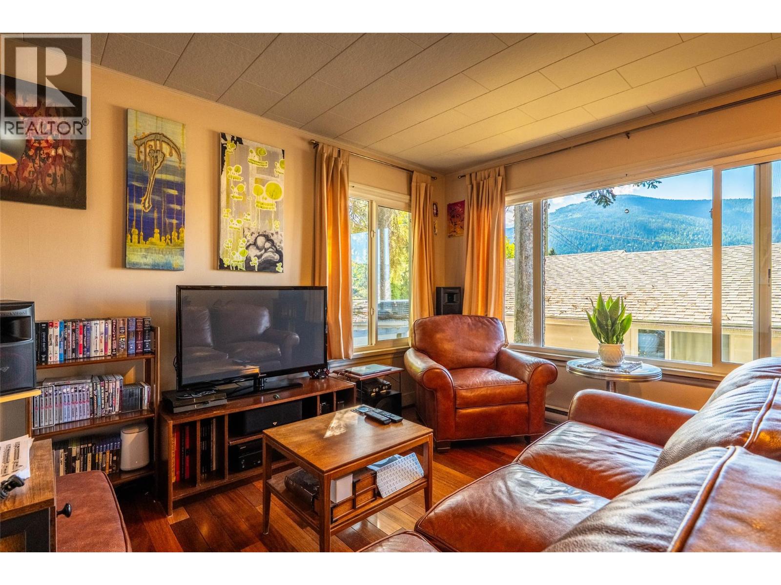 1524 Cedar Street, Nelson