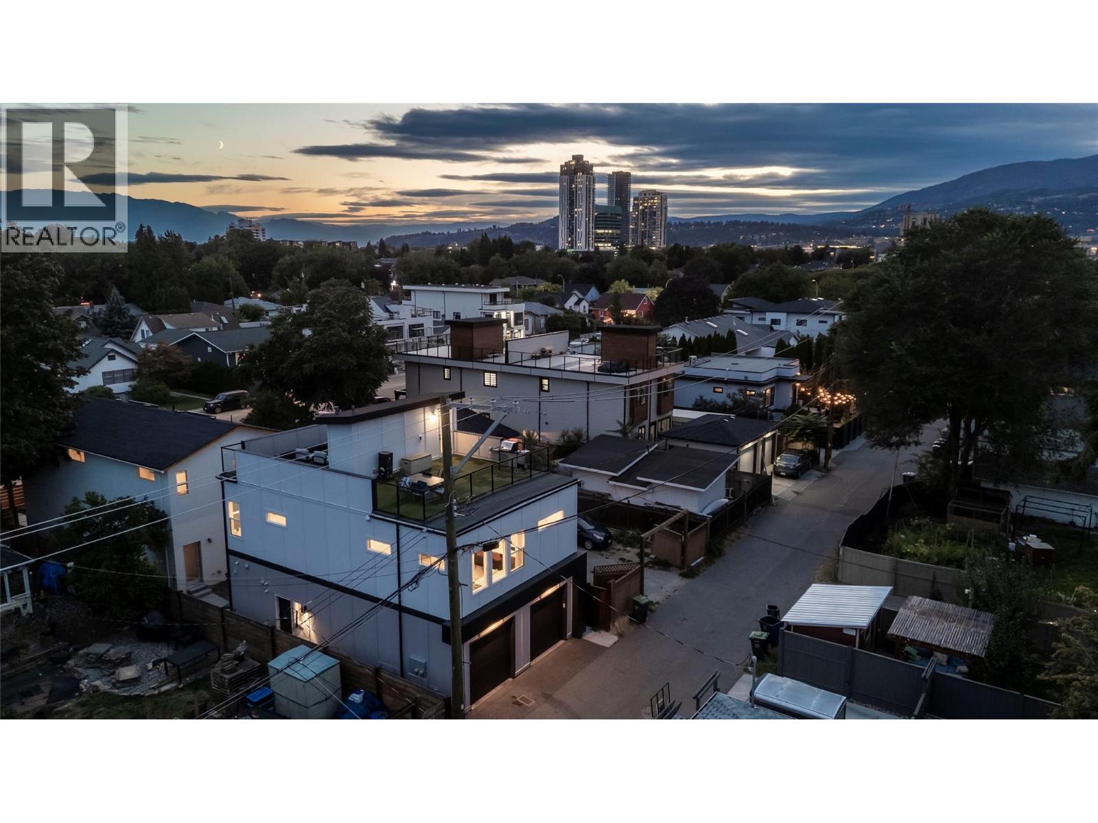  966 Fuller Avenue, Kelowna