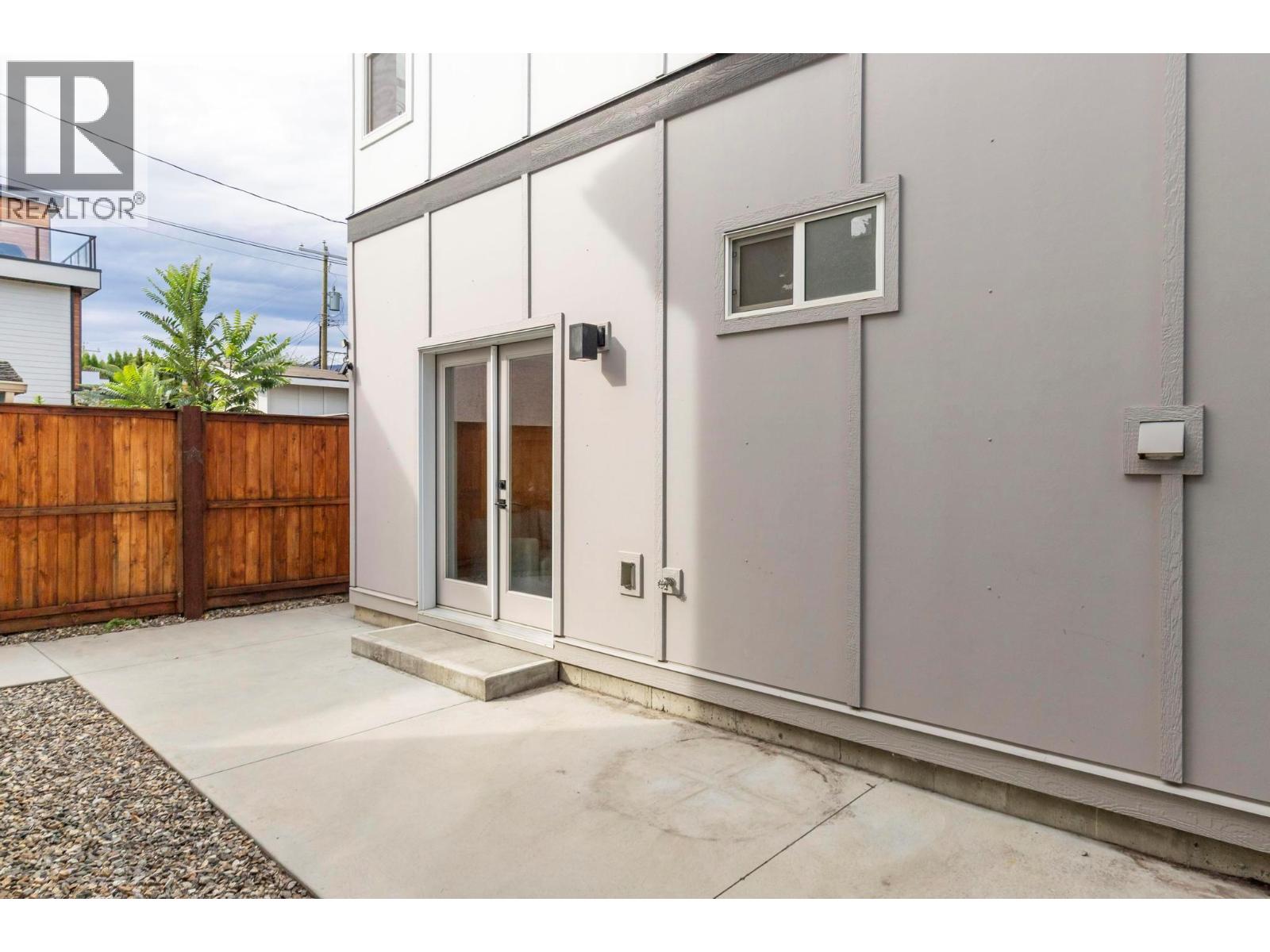  966 Fuller Avenue, Kelowna