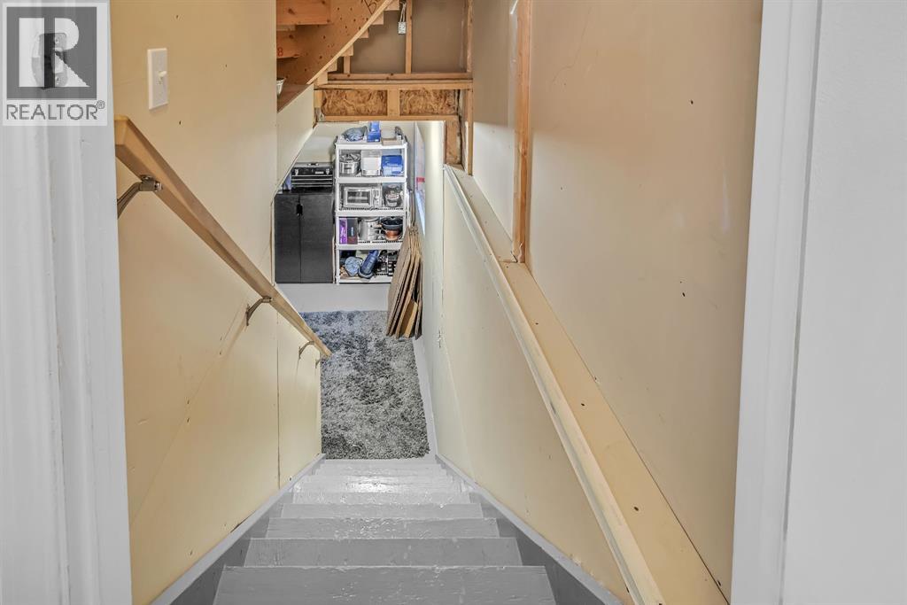 Single Family House for Sale in  Tuscany Ridge Terrace NW Tuscany Calgary 
