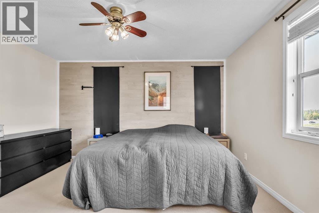 Single Family House for Sale in  Tuscany Ridge Terrace NW Tuscany Calgary 