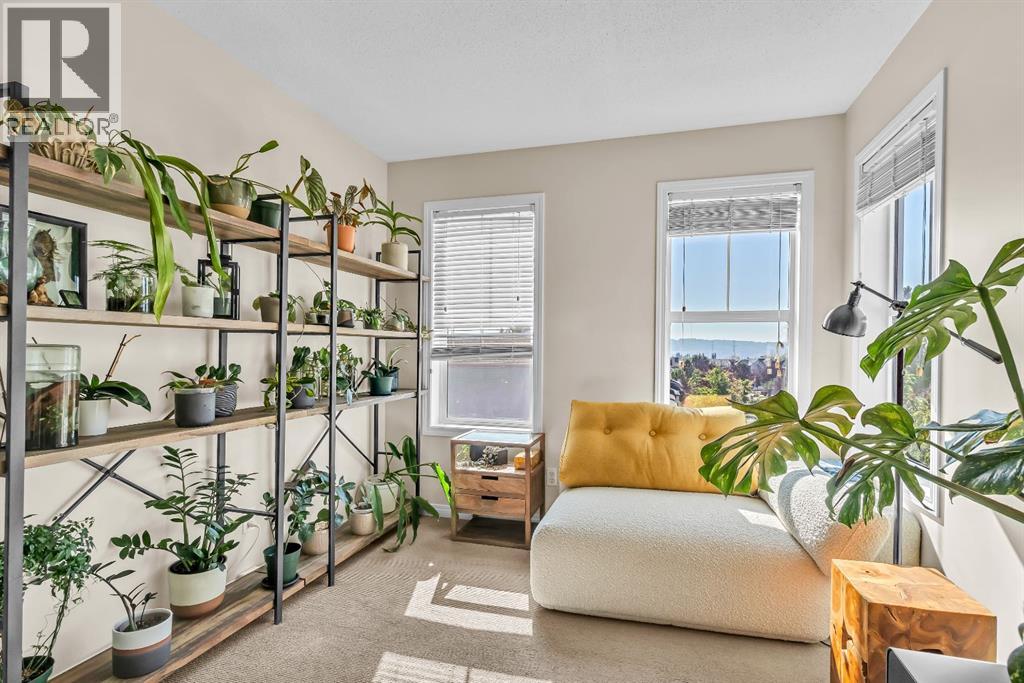 Single Family House for Sale in  Tuscany Ridge Terrace NW Tuscany Calgary 