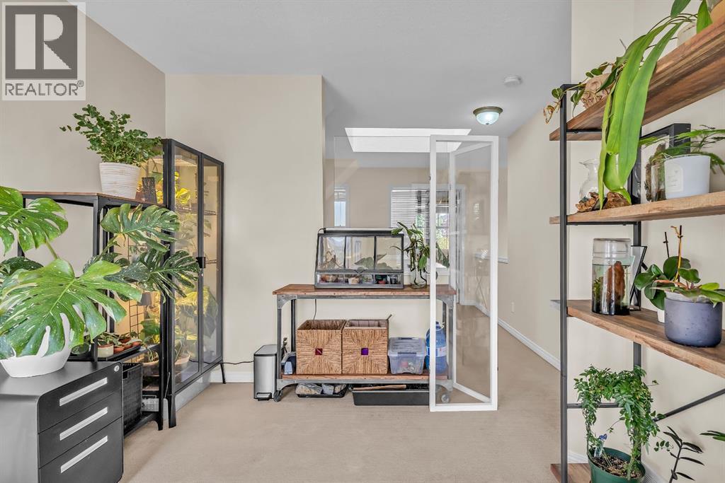 Single Family House for Sale in  Tuscany Ridge Terrace NW Tuscany Calgary 