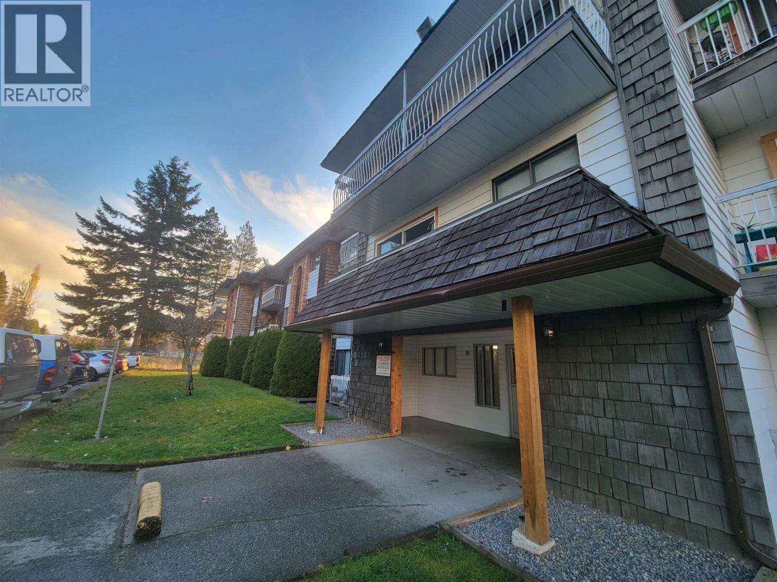 301 4931 WALSH AVENUE, Terrace