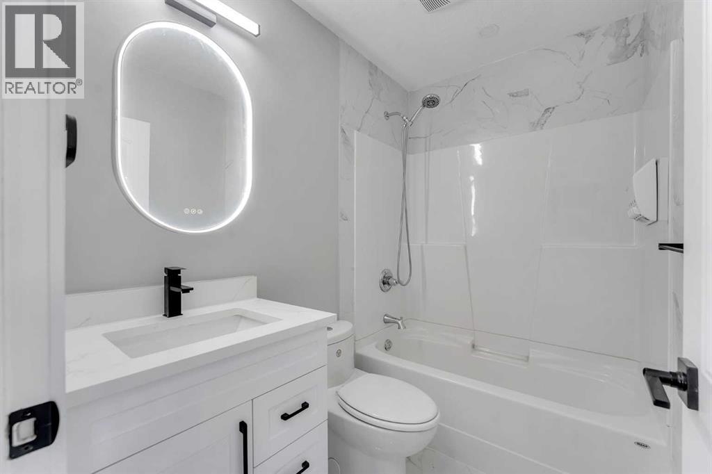 Single Family House Bi-level for Sale in  Rundlecairn Way NE Rundle Calgary 