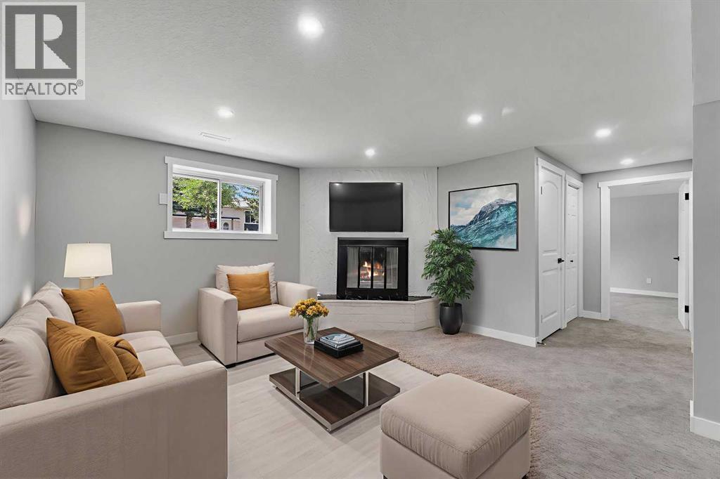 Single Family House Bi-level for Sale in  Rundlecairn Way NE Rundle Calgary 