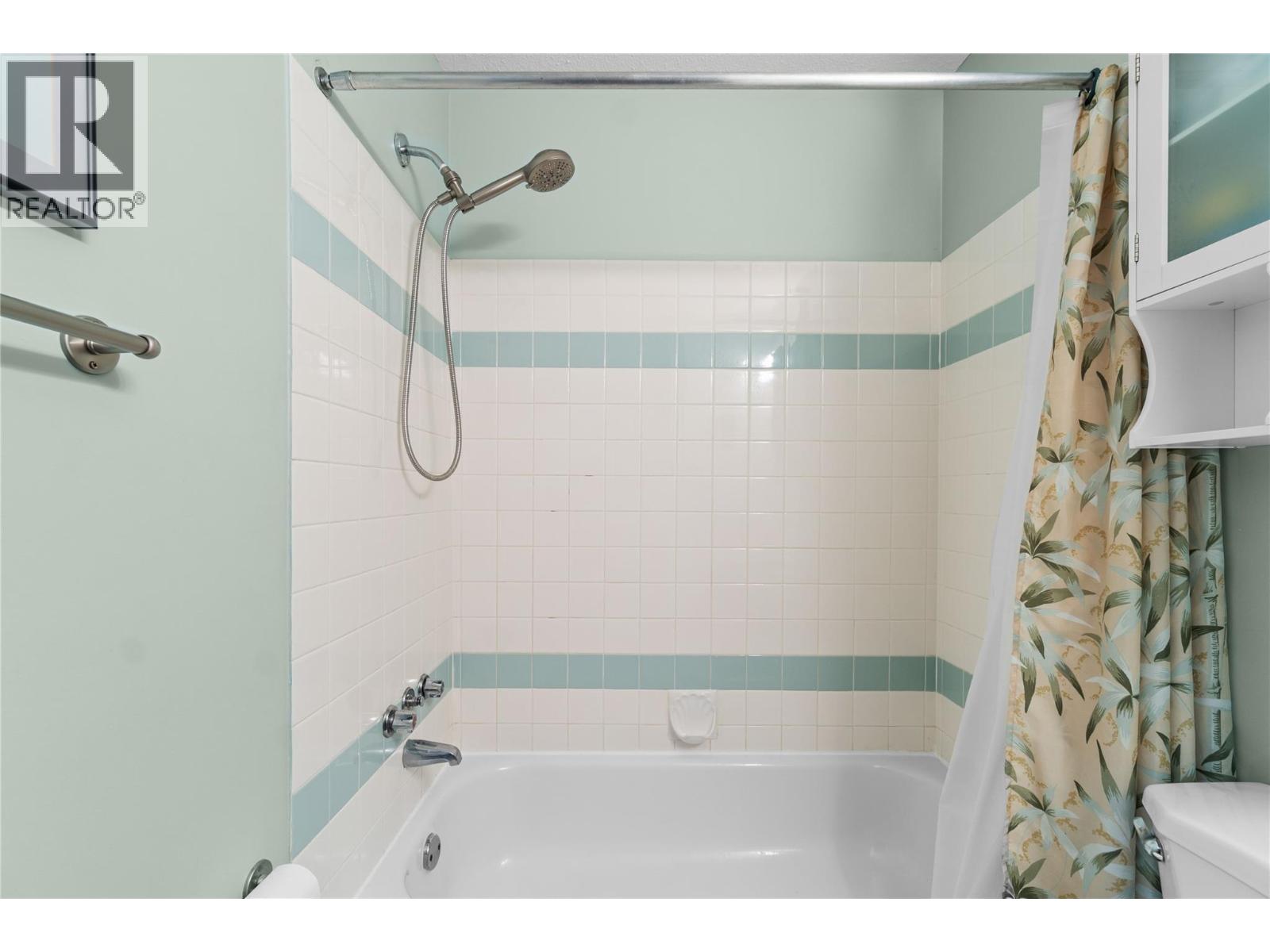 505 Poage Avenue Unit# 46, Sicamous
