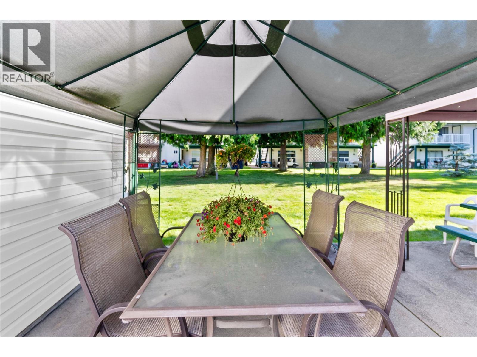 505 Poage Avenue Unit# 46, Sicamous