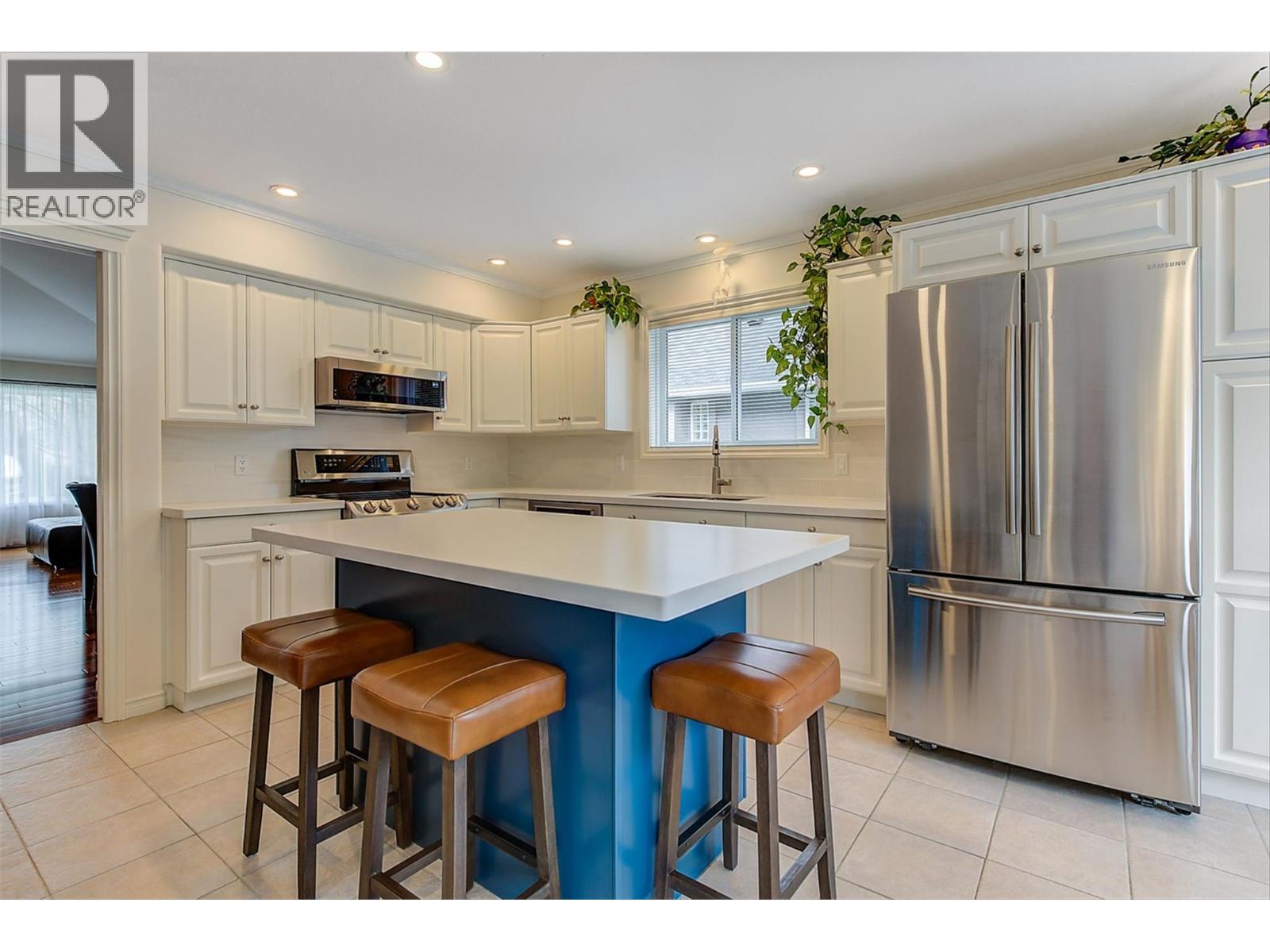  355 Woodpark Crescent, Kelowna