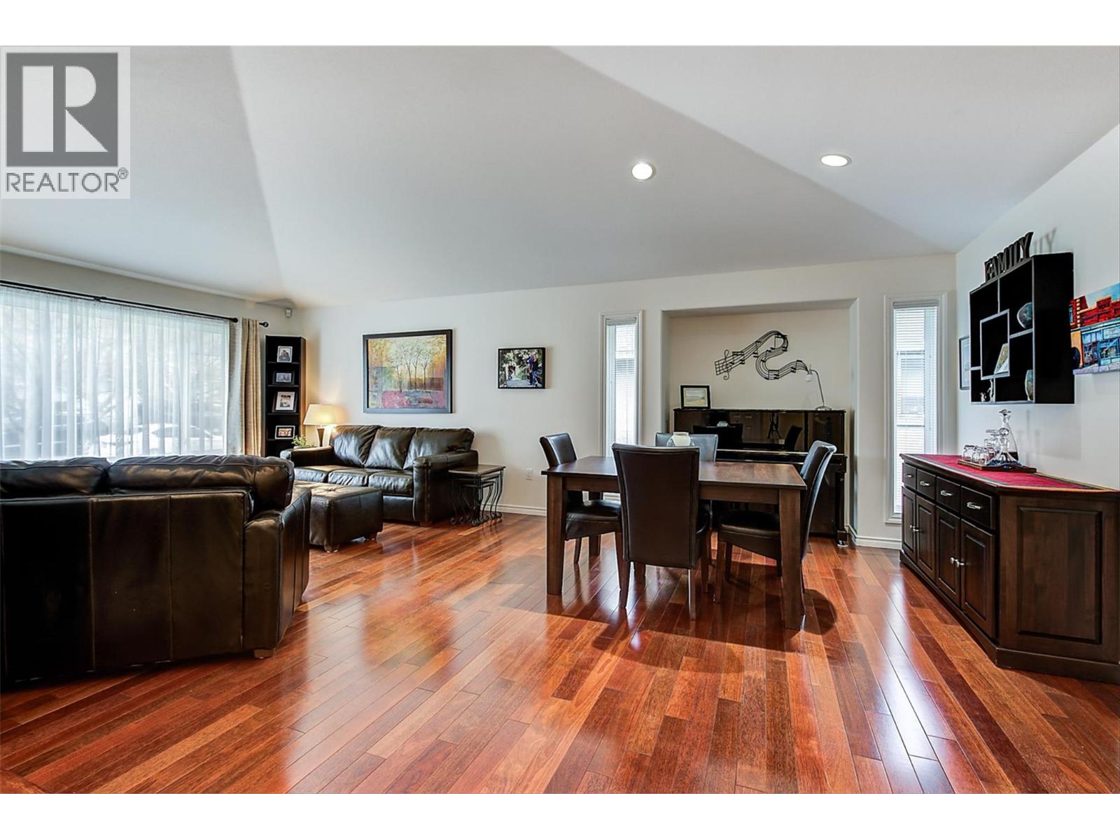  355 Woodpark Crescent, Kelowna