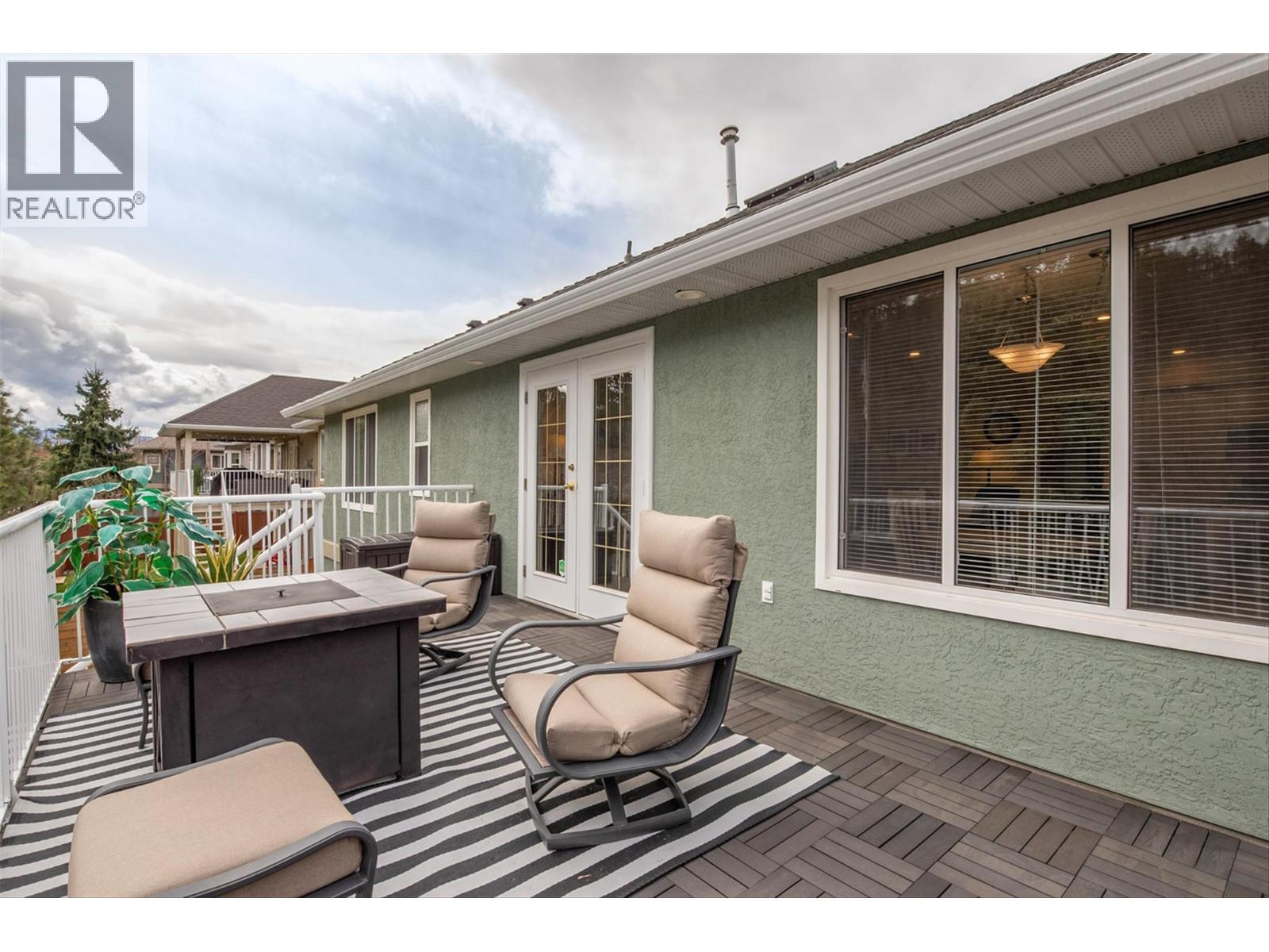  355 Woodpark Crescent, Kelowna