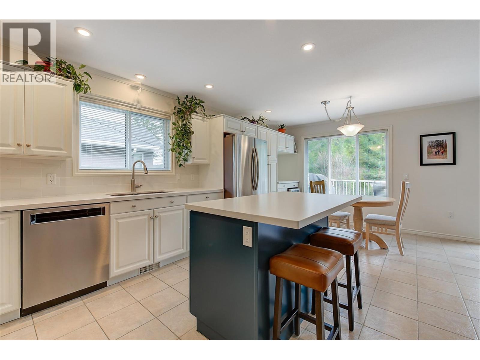  355 Woodpark Crescent, Kelowna