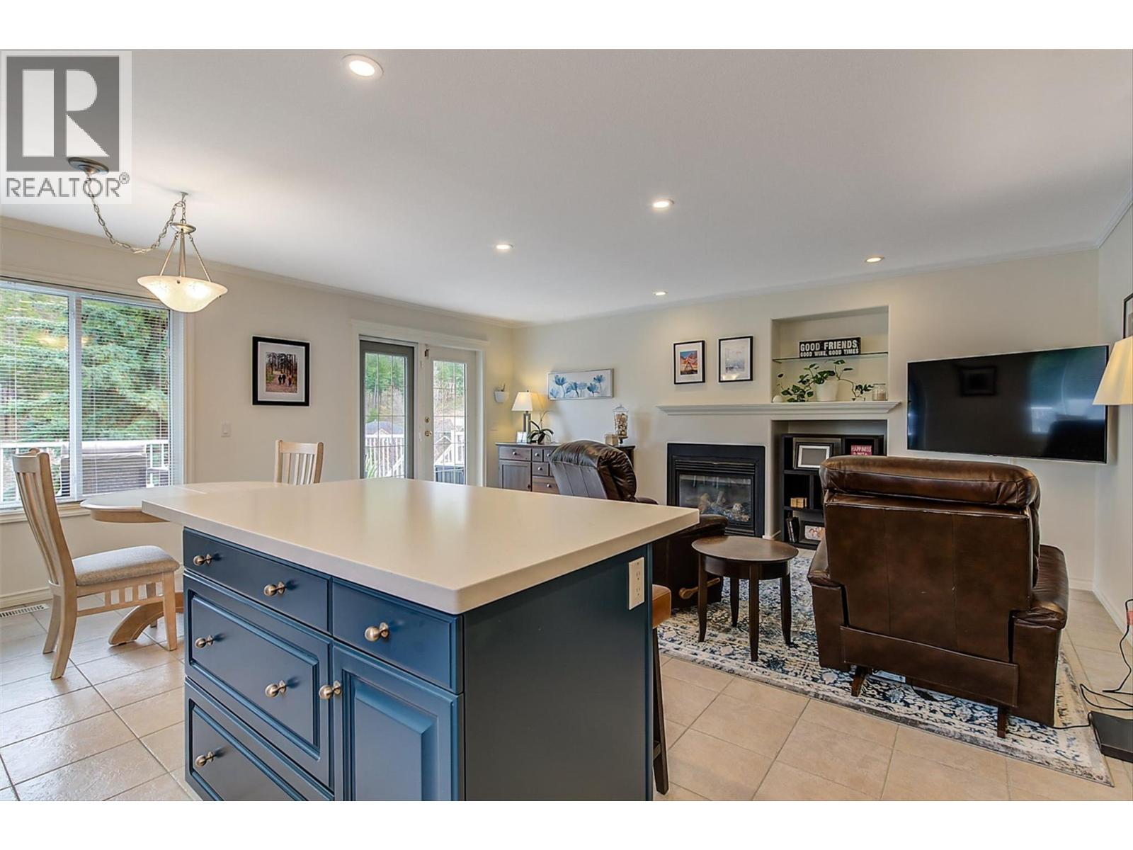  355 Woodpark Crescent, Kelowna