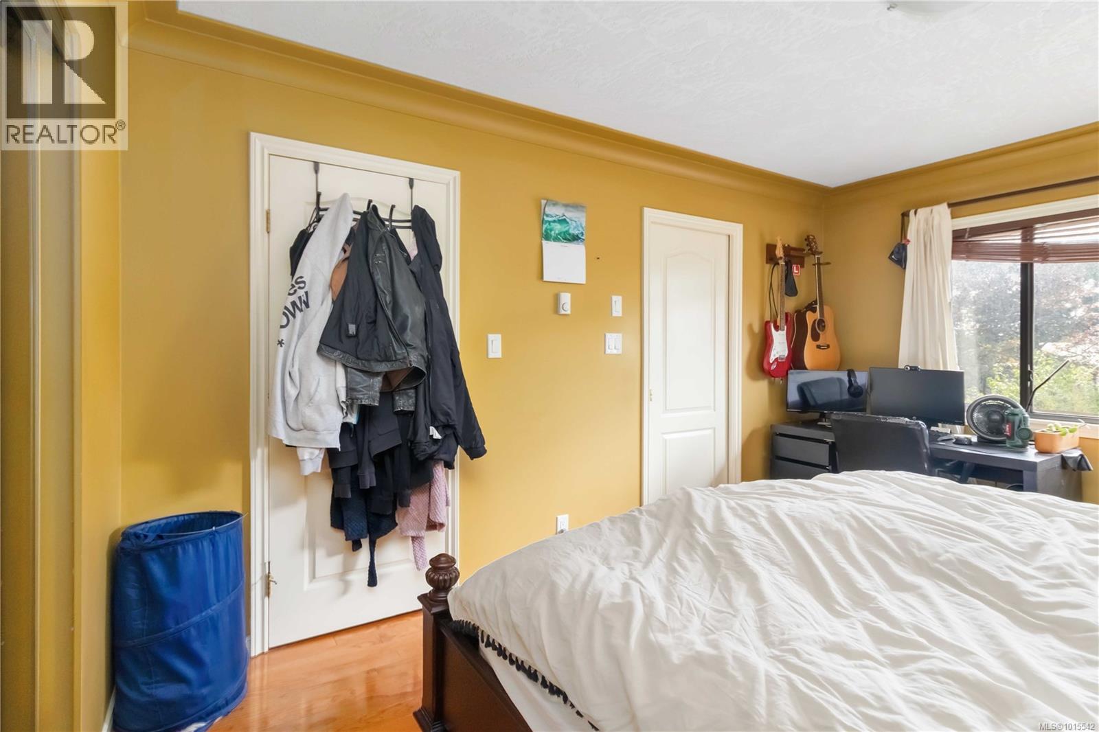  1619 Barksdale Drive, Saanich