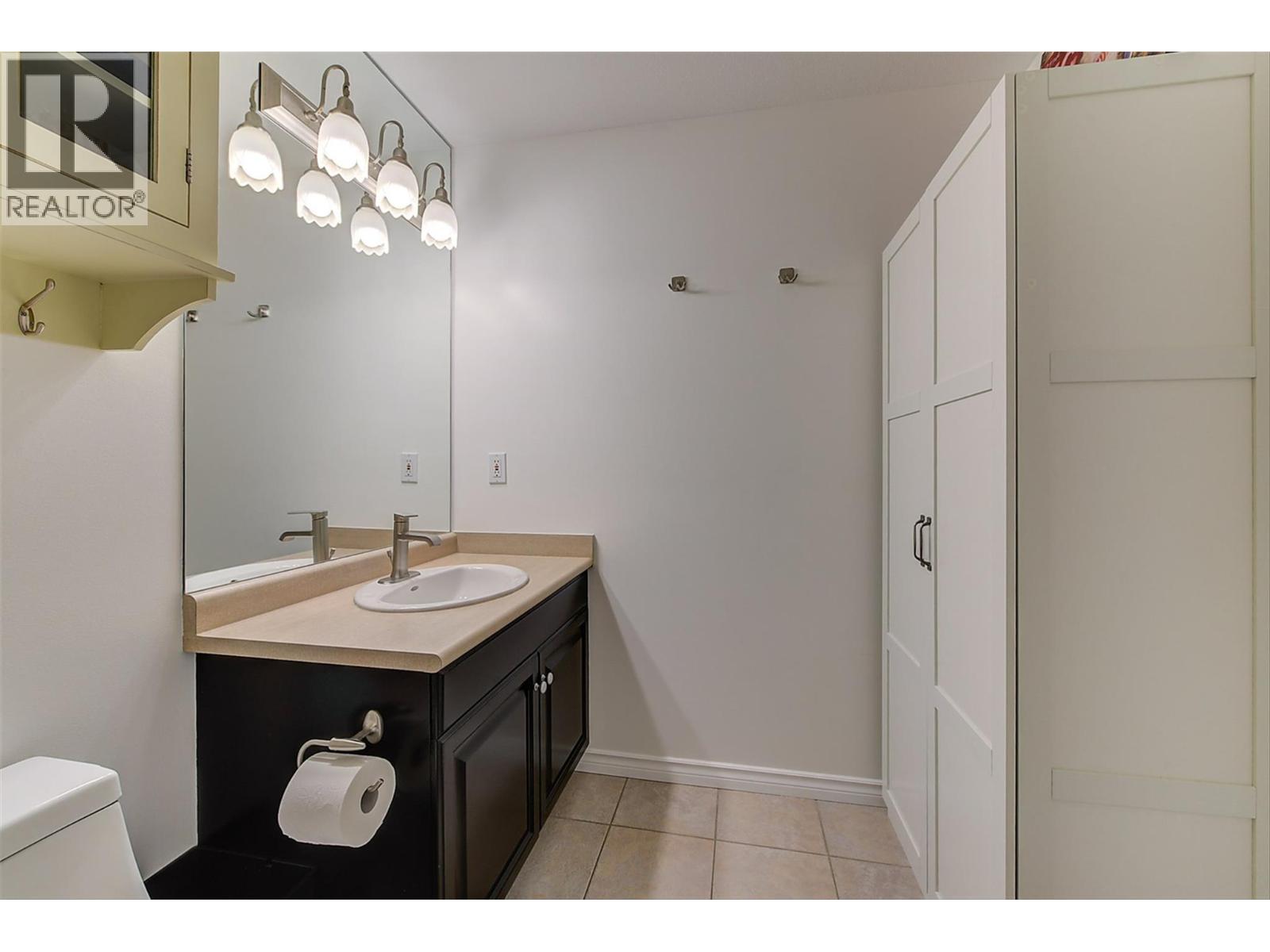  355 Woodpark Crescent, Kelowna