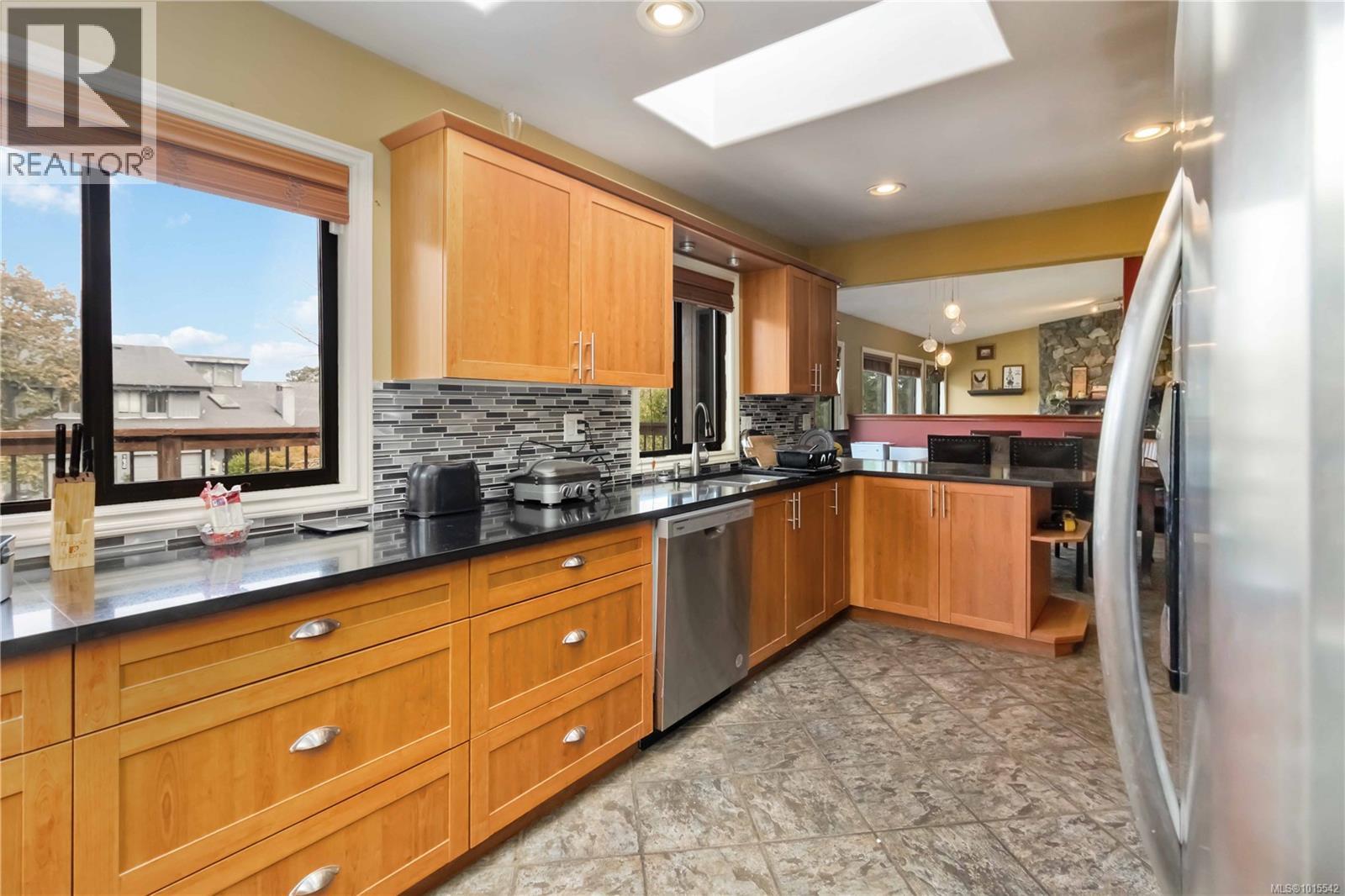 1619 Barksdale Drive, Saanich