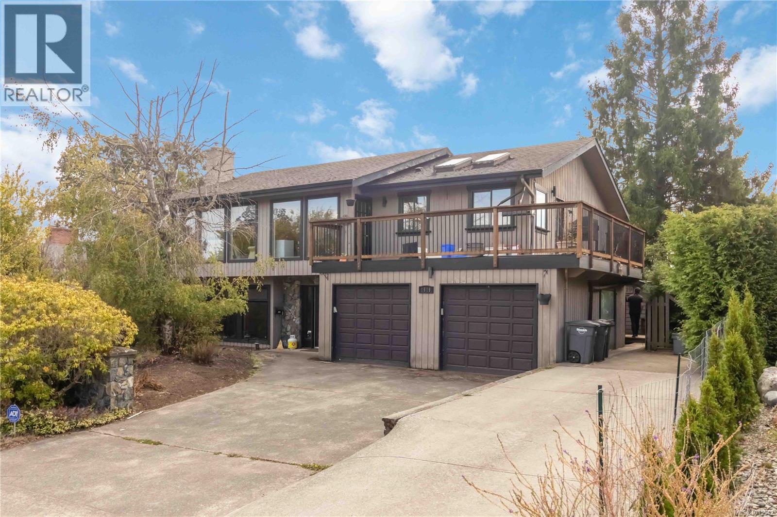  1619 Barksdale Drive, Saanich