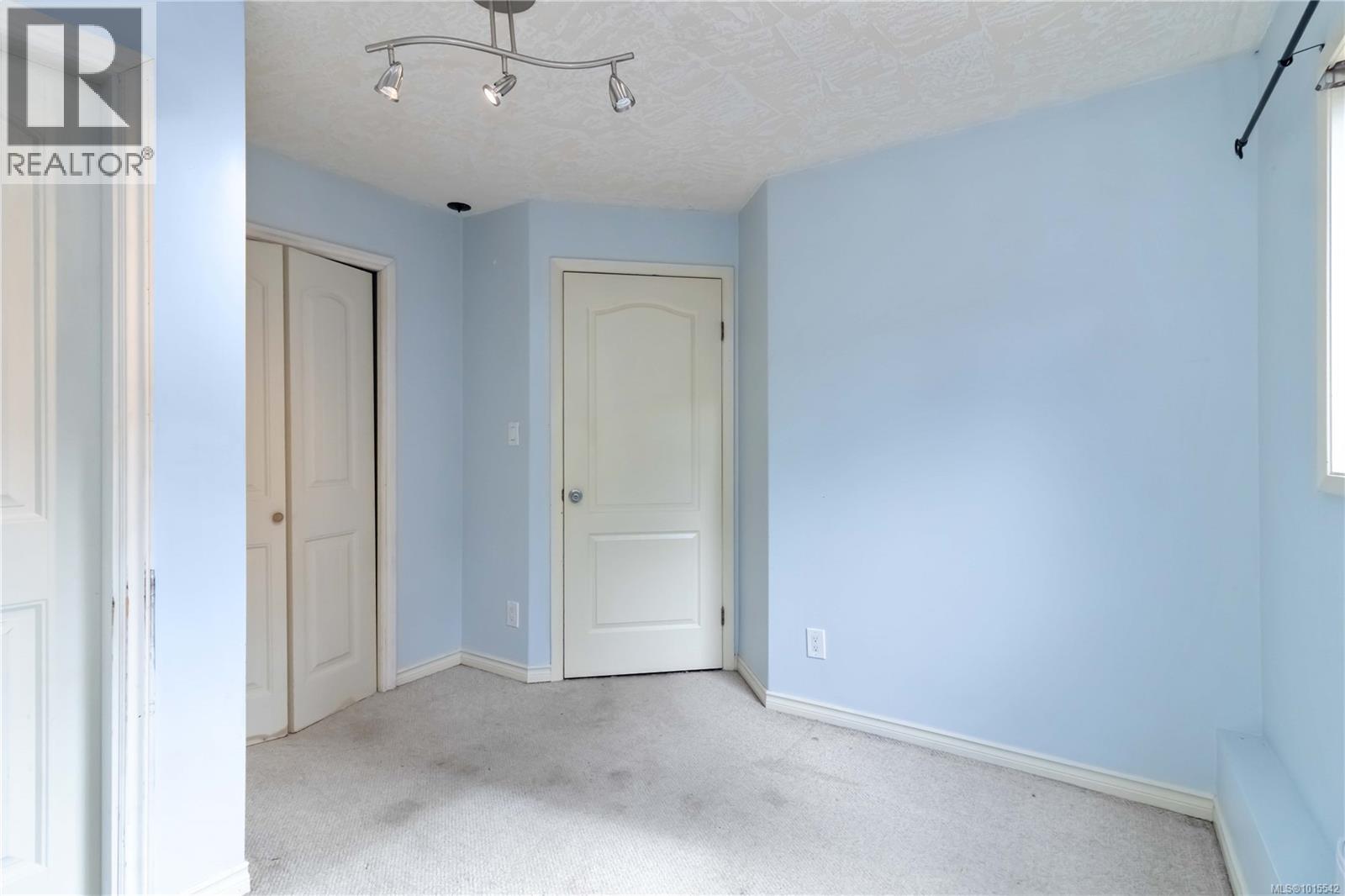  1619 Barksdale Drive, Saanich