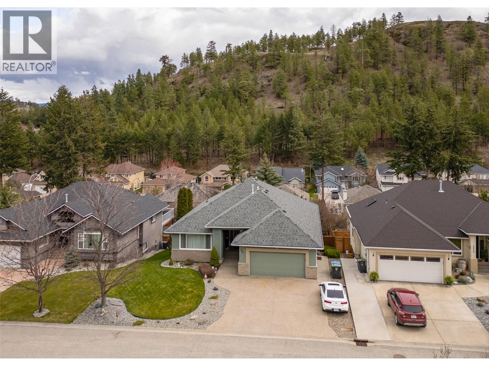 355 Woodpark Crescent, Kelowna