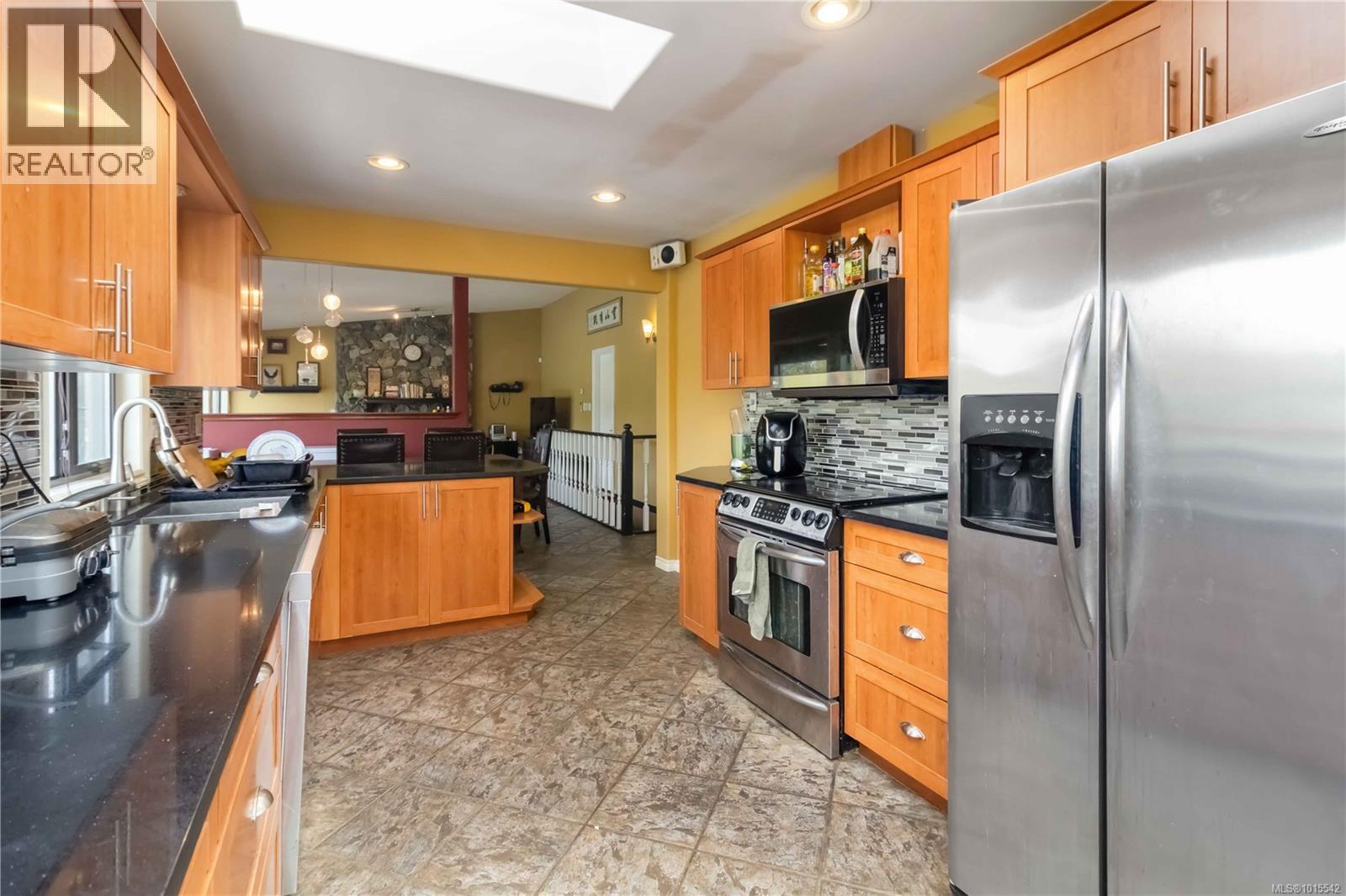  1619 Barksdale Drive, Saanich