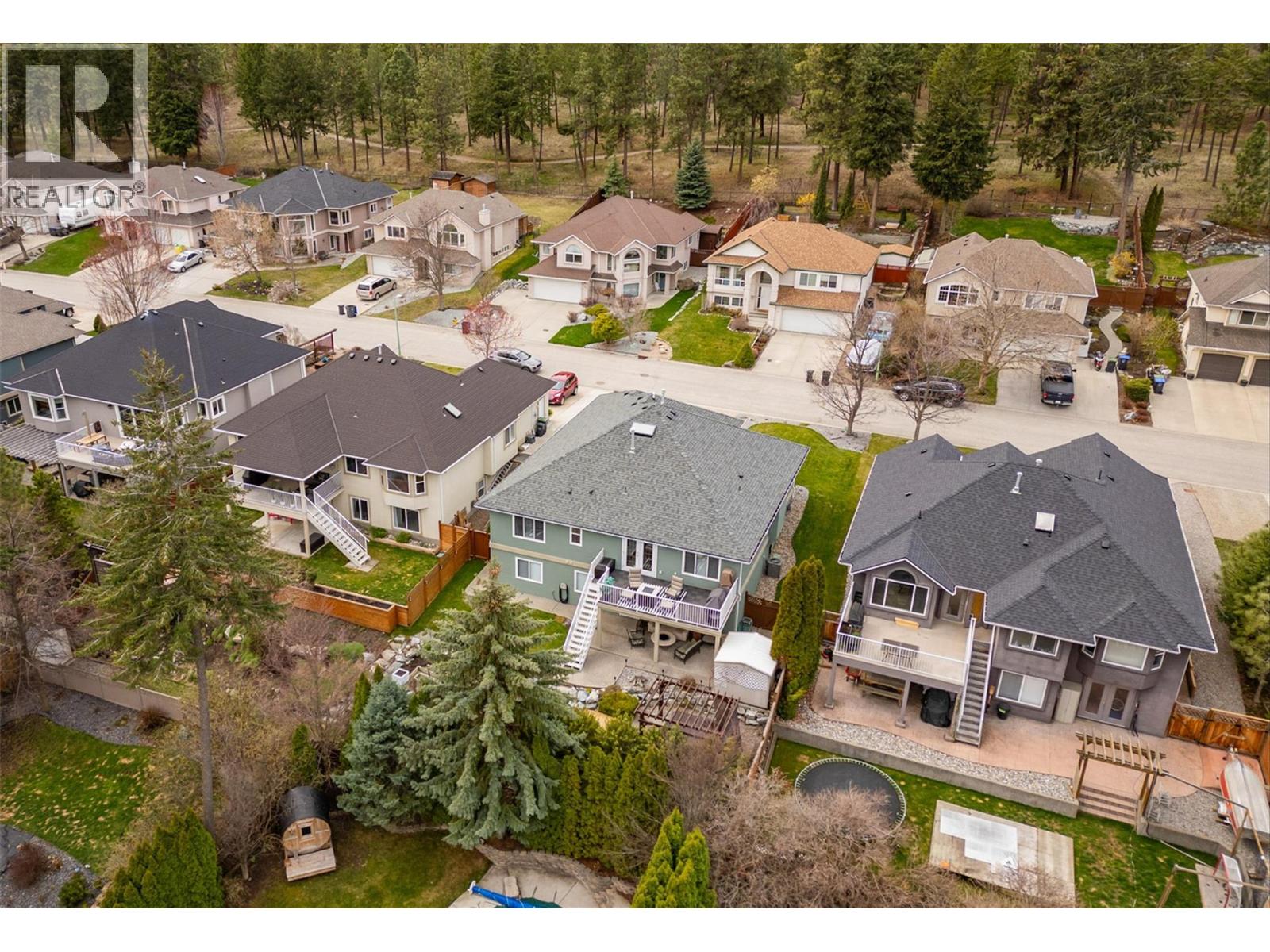  355 Woodpark Crescent, Kelowna