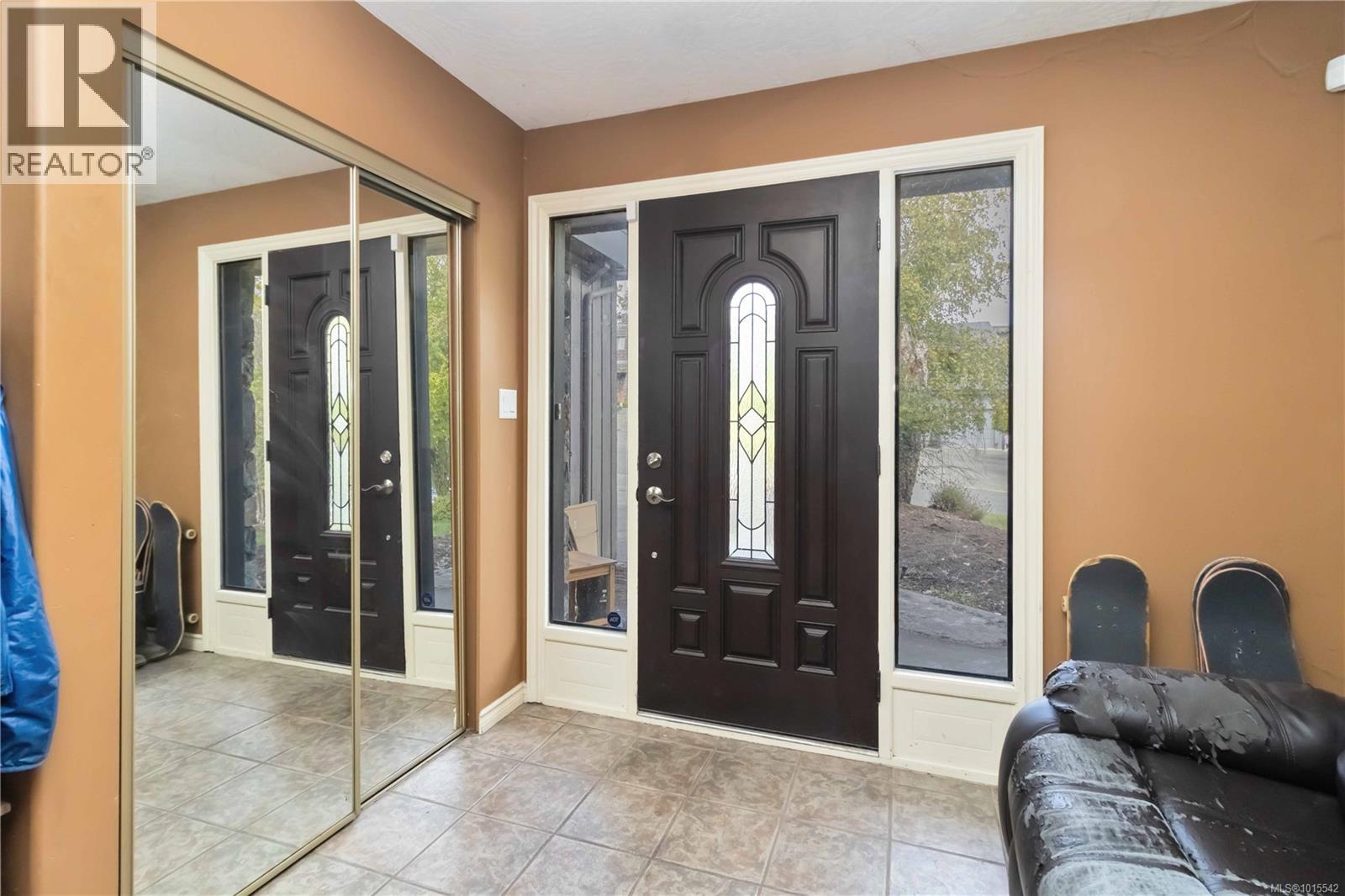  1619 Barksdale Drive, Saanich