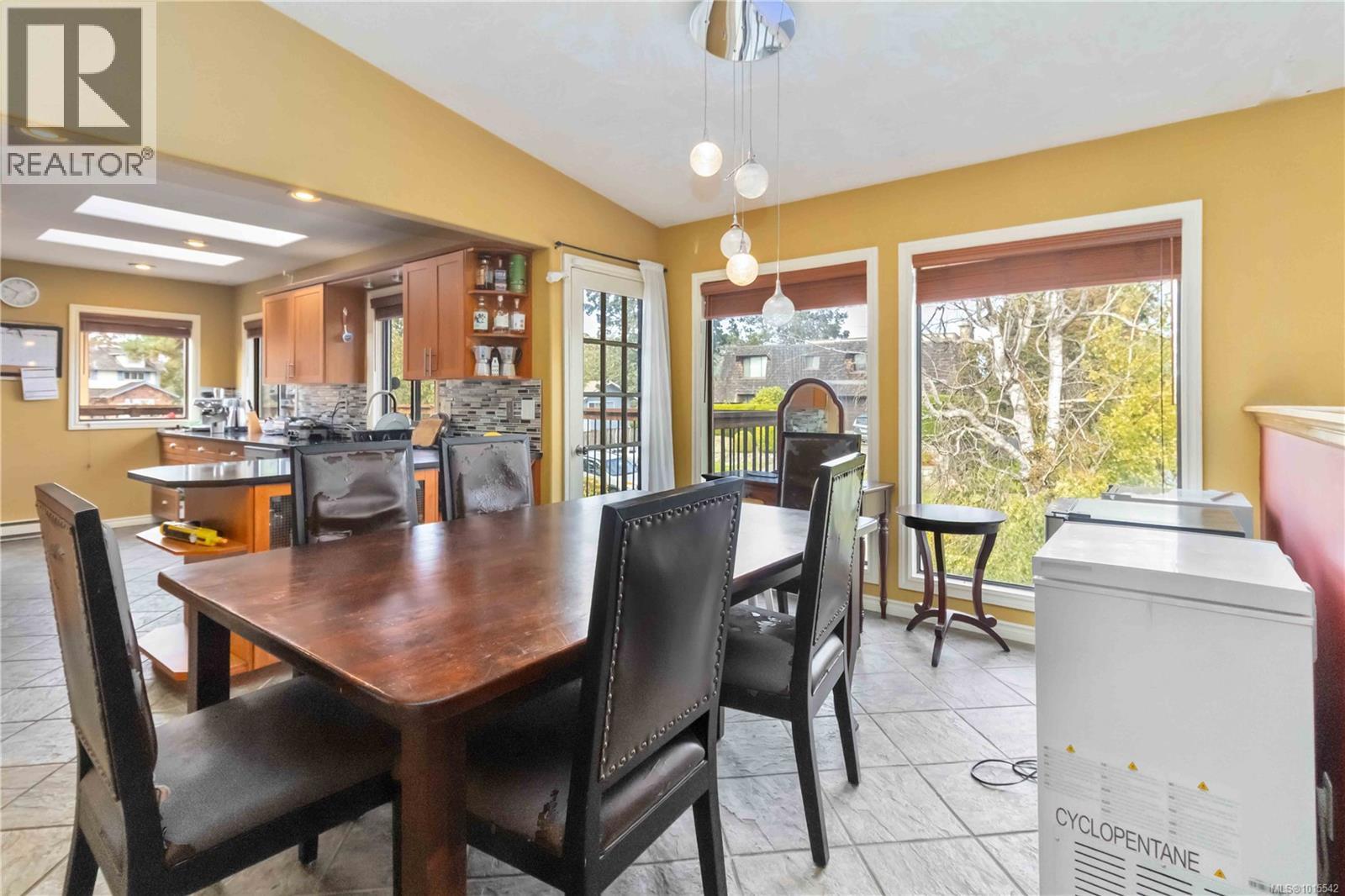  1619 Barksdale Drive, Saanich