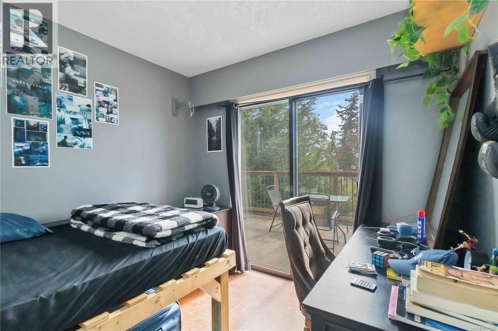 1619 Barksdale Drive, Saanich