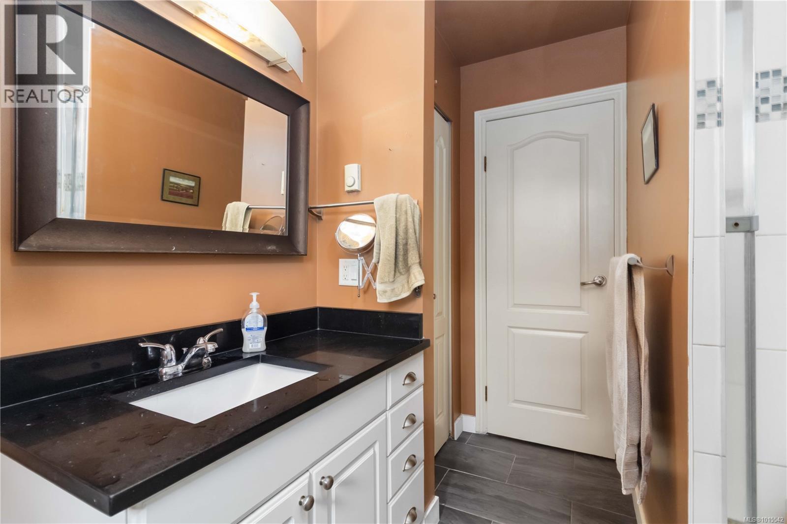  1619 Barksdale Drive, Saanich
