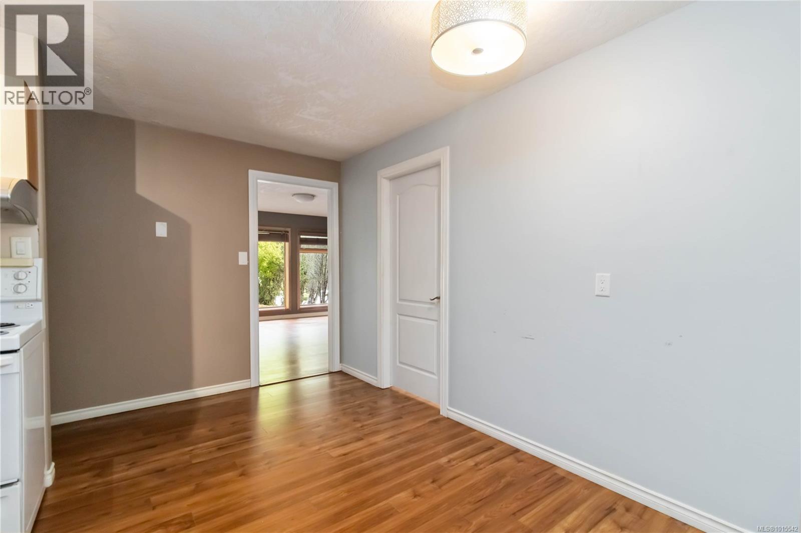  1619 Barksdale Drive, Saanich