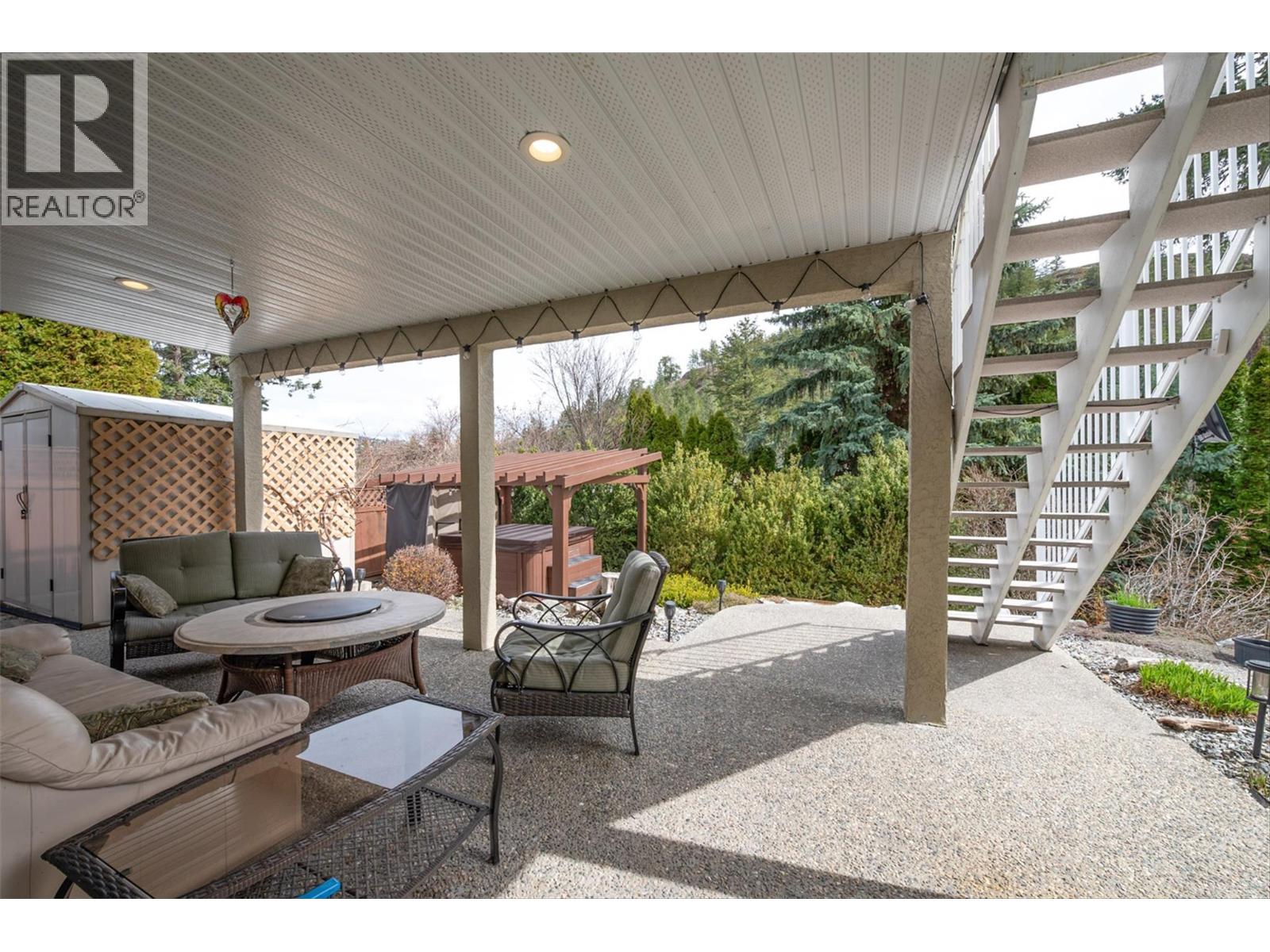  355 Woodpark Crescent, Kelowna