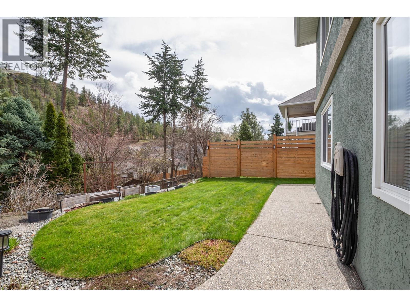  355 Woodpark Crescent, Kelowna