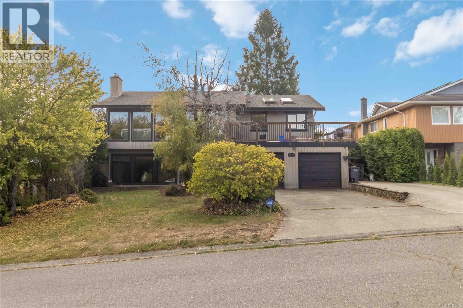  1619 Barksdale Drive, Saanich