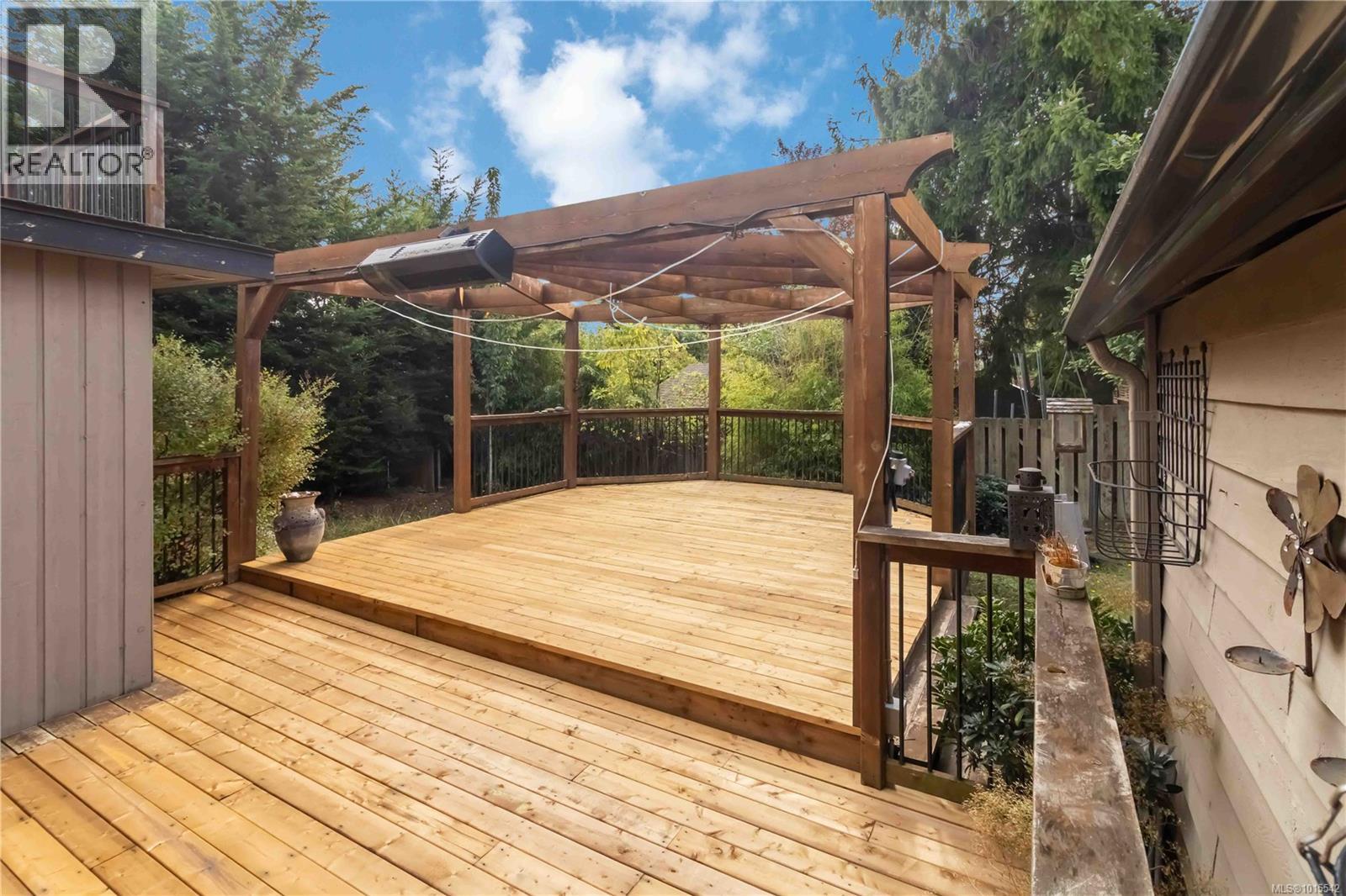  1619 Barksdale Drive, Saanich