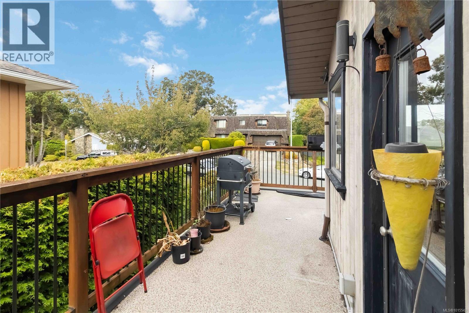  1619 Barksdale Drive, Saanich