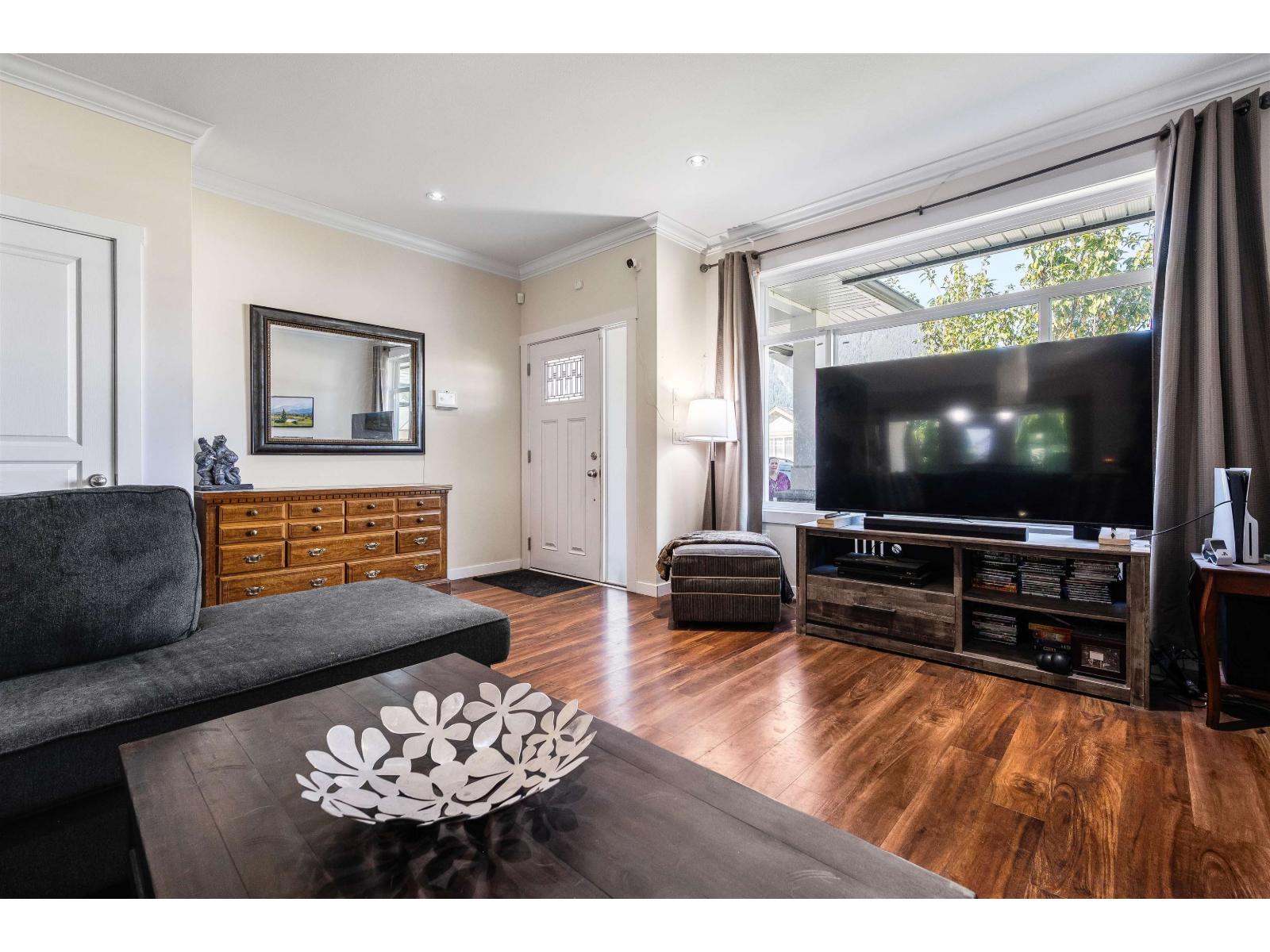 9 20118 BEACON ROAD, Hope, Hope