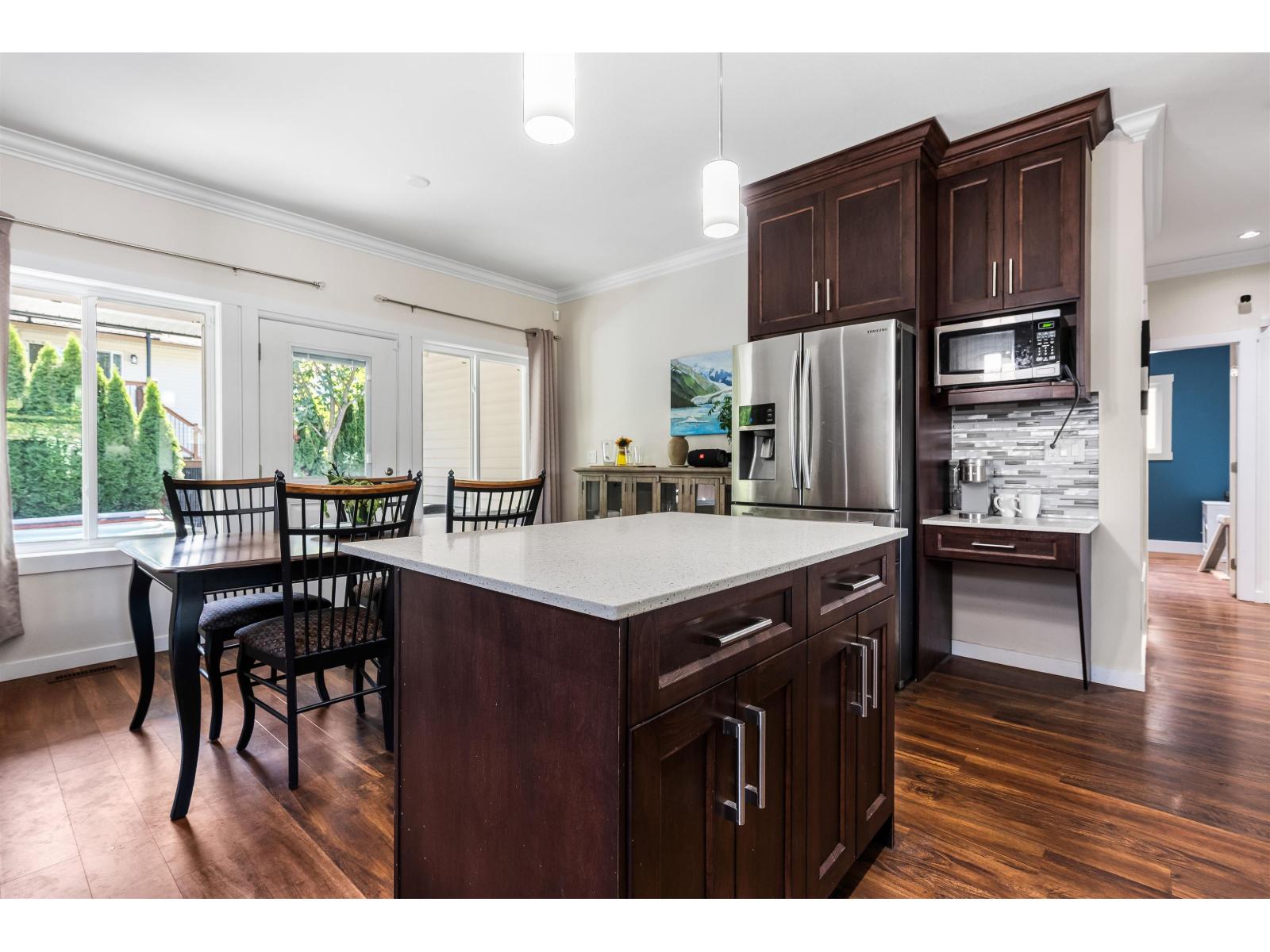 9 20118 BEACON ROAD, Hope, Hope