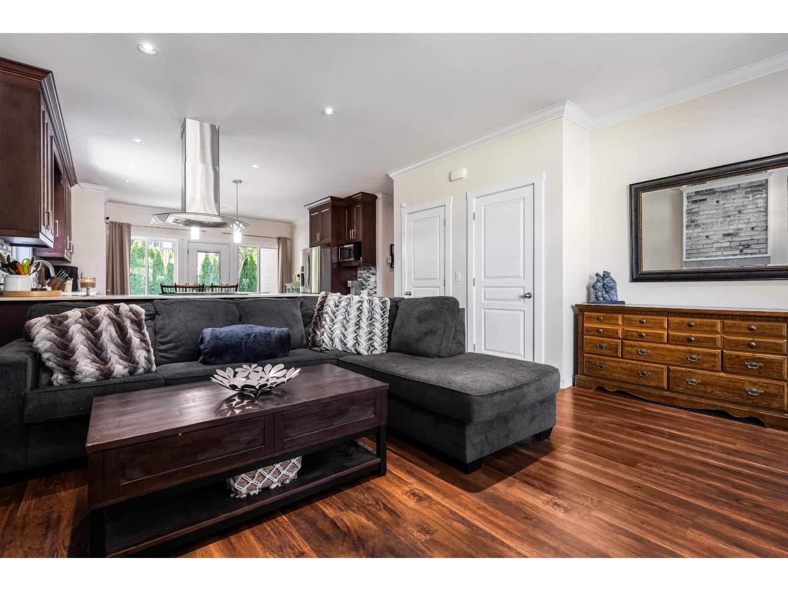 9 20118 BEACON ROAD, Hope, Hope