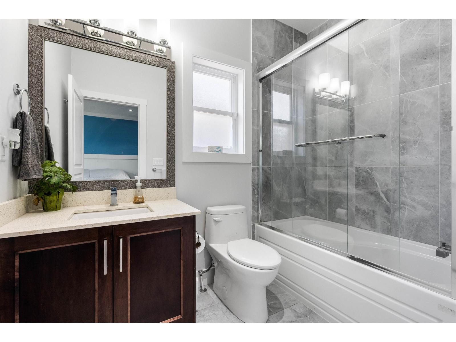 9 20118 BEACON ROAD, Hope, Hope