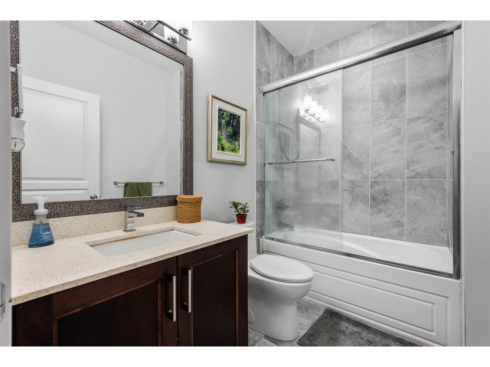 9 20118 BEACON ROAD, Hope, Hope